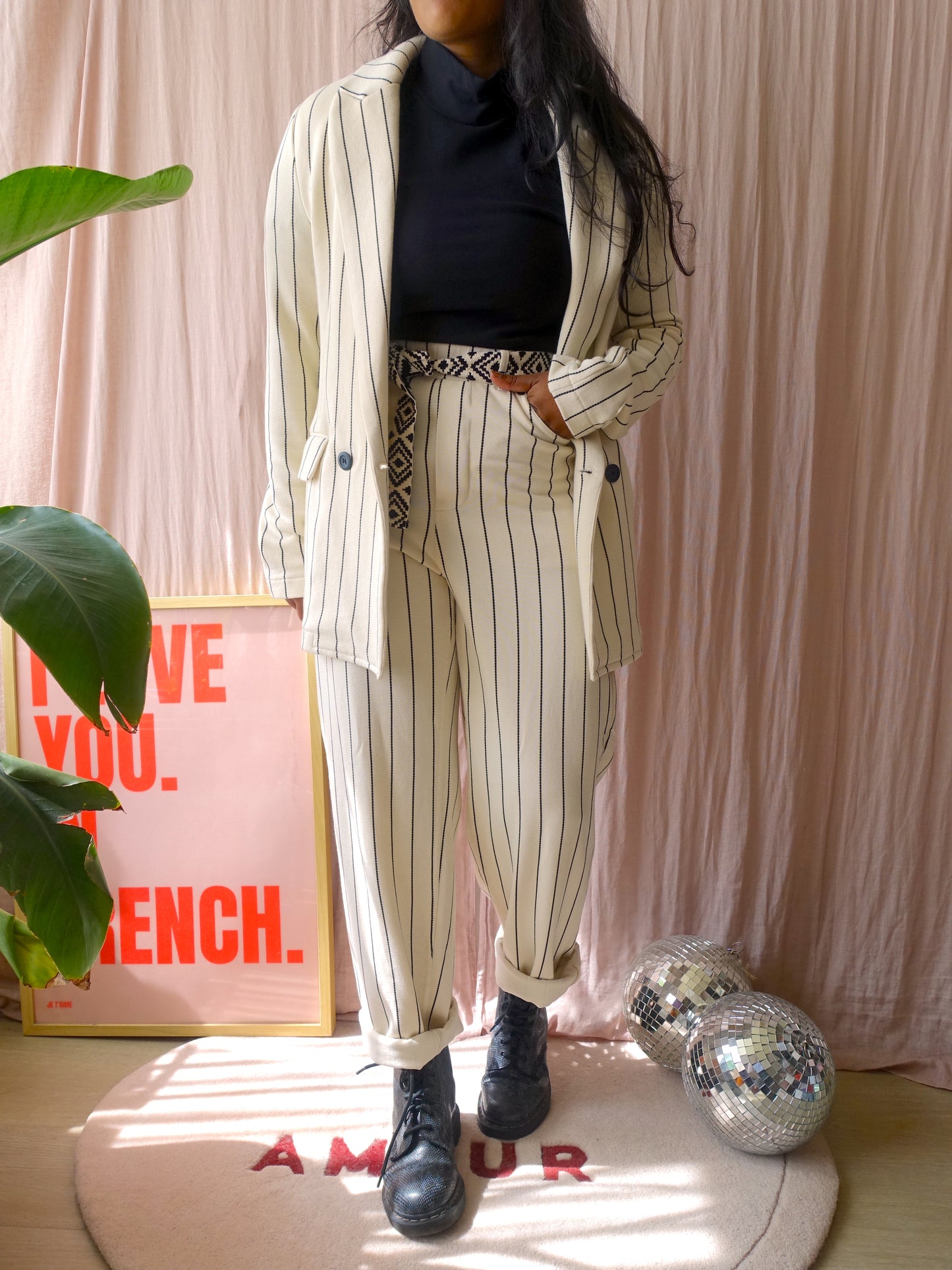 10DAYS pinstripe jersey stretch blazer creme