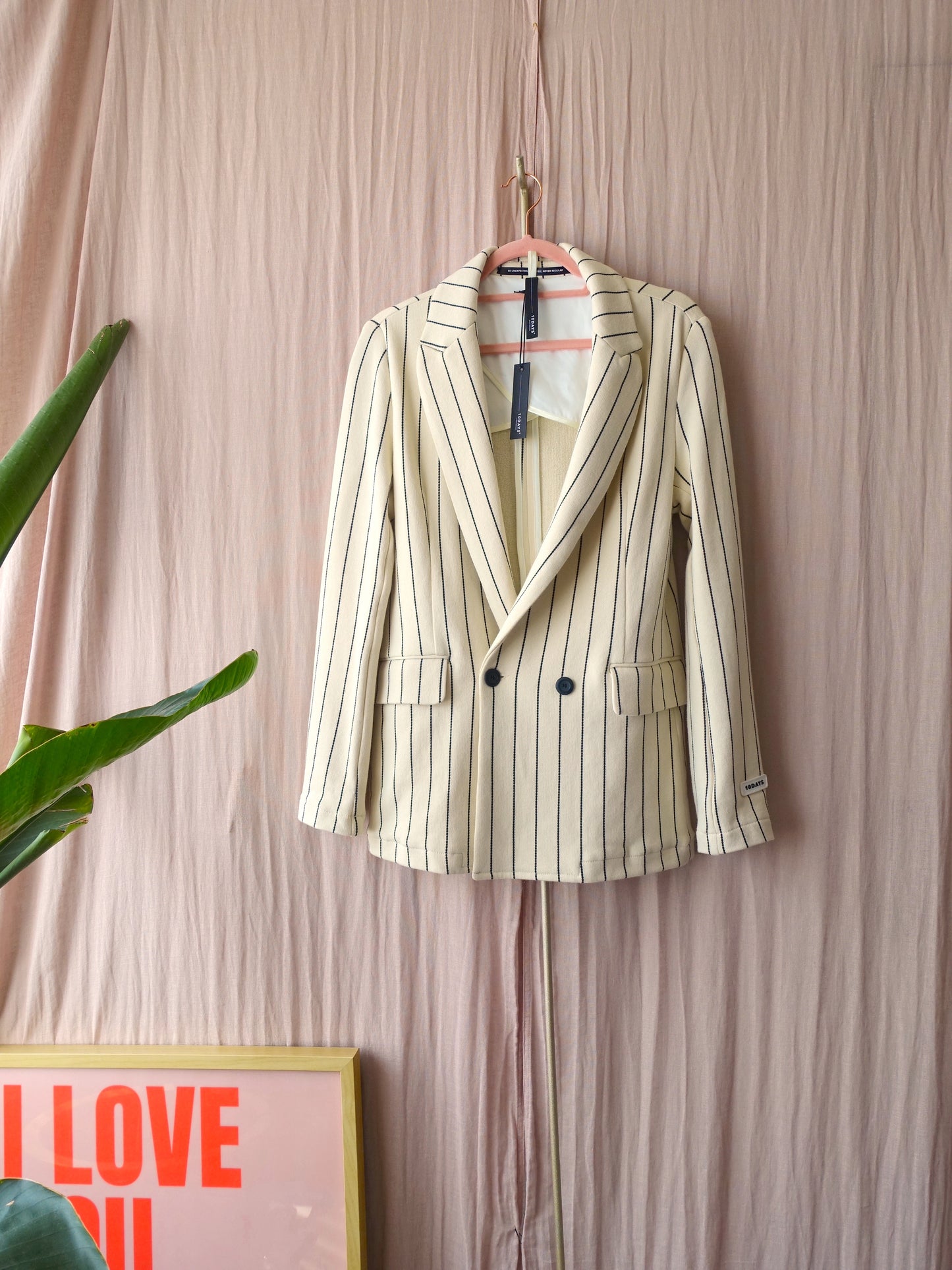 10DAYS pinstripe jersey stretch blazer creme