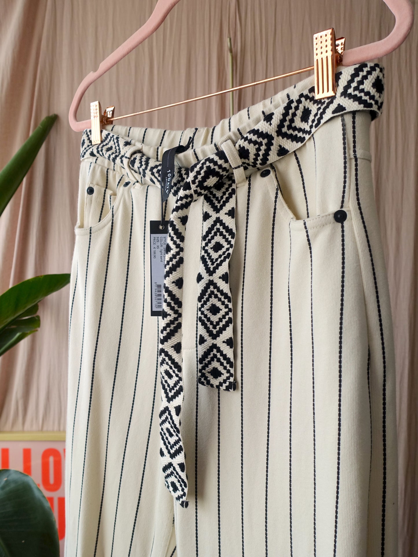 10DAYS pinstripe soft jogger creme