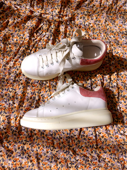 Alexander McQueen oversized sneaker wit / oudroze