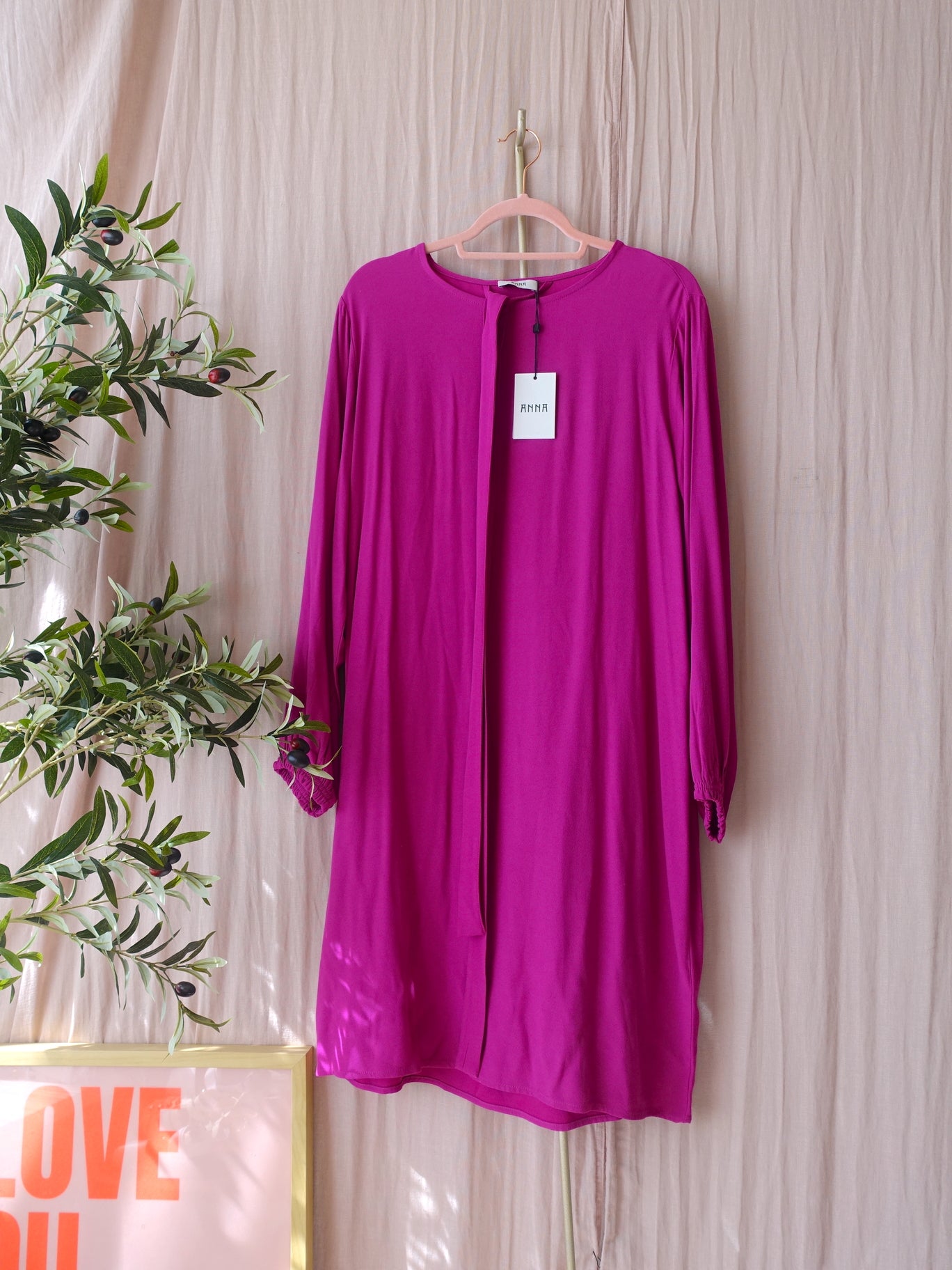 ANNA midi belted viscose jurk magenta