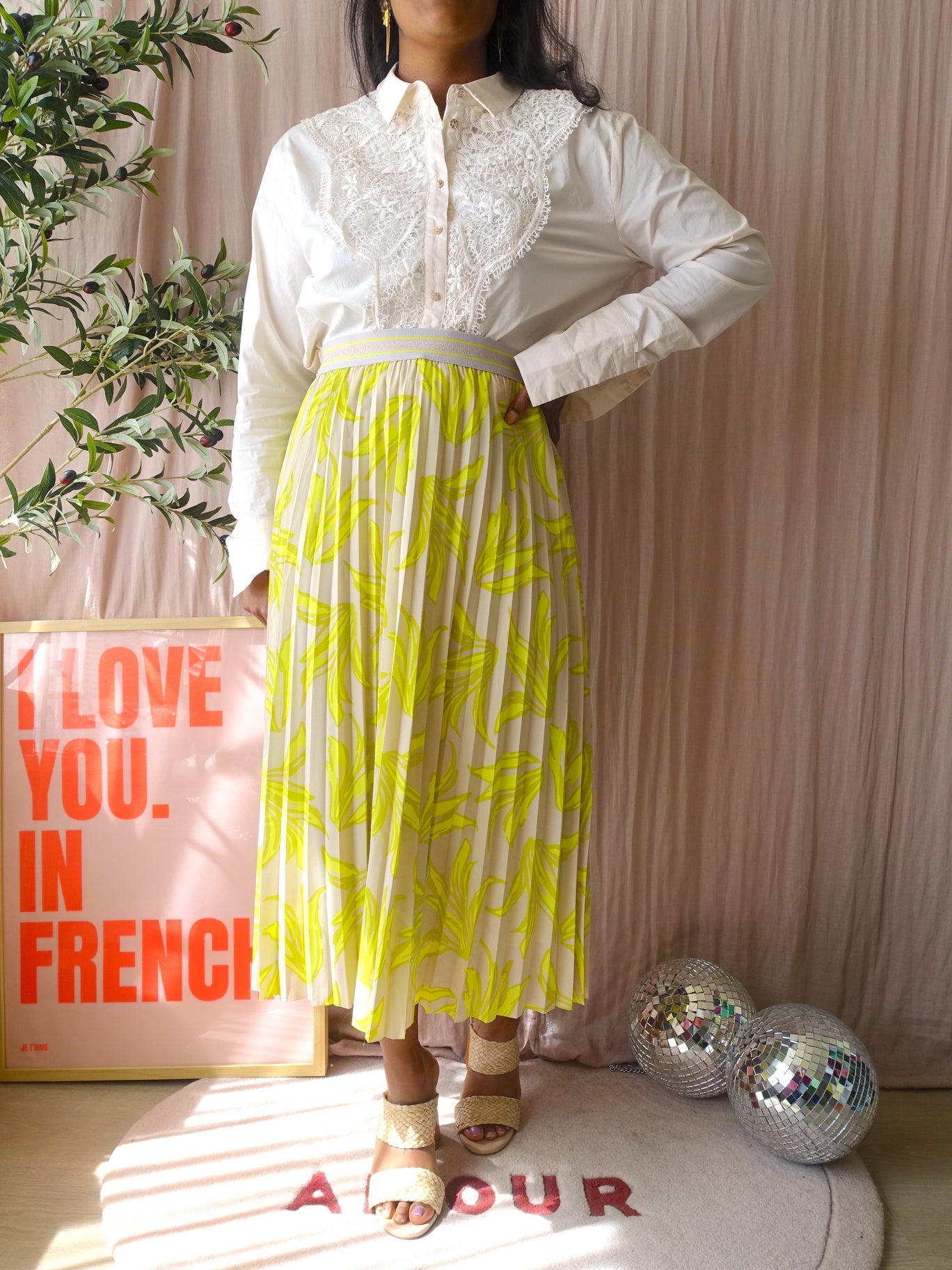 Summum cropped embroidered lace top creme
