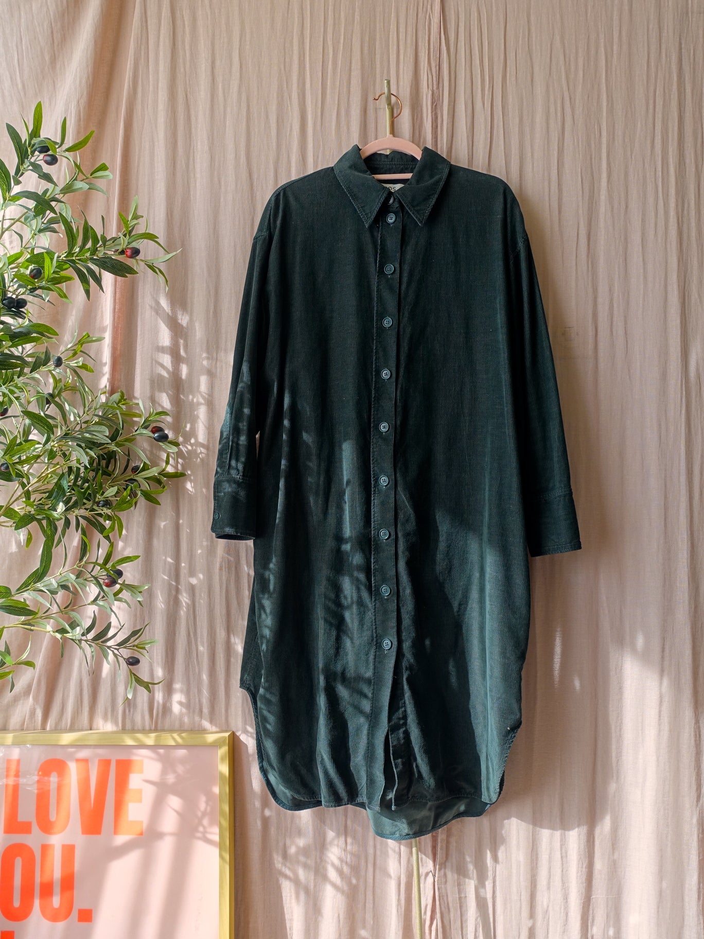 COS relaxed fit midi corduroy jurk forest