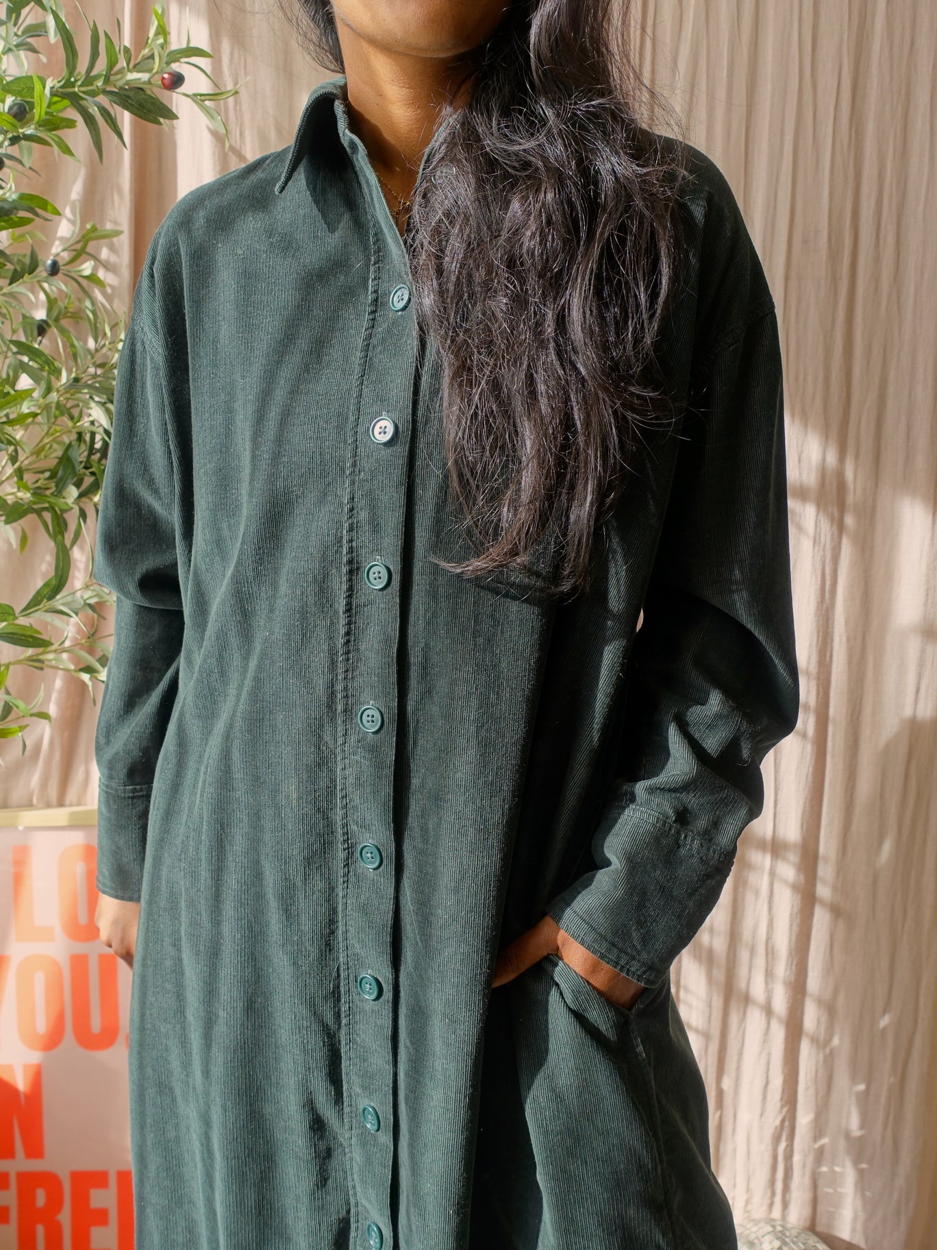 COS relaxed fit midi corduroy jurk forest