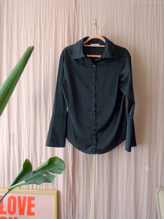 Chaptr-S essential satin blouse zwart