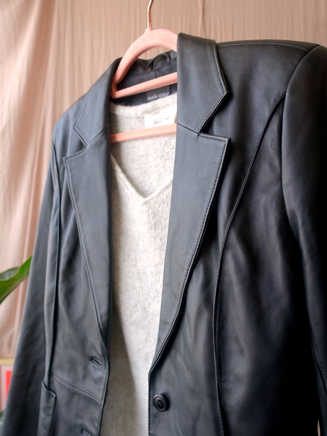 Claudia Sträter the leather blazer zwart