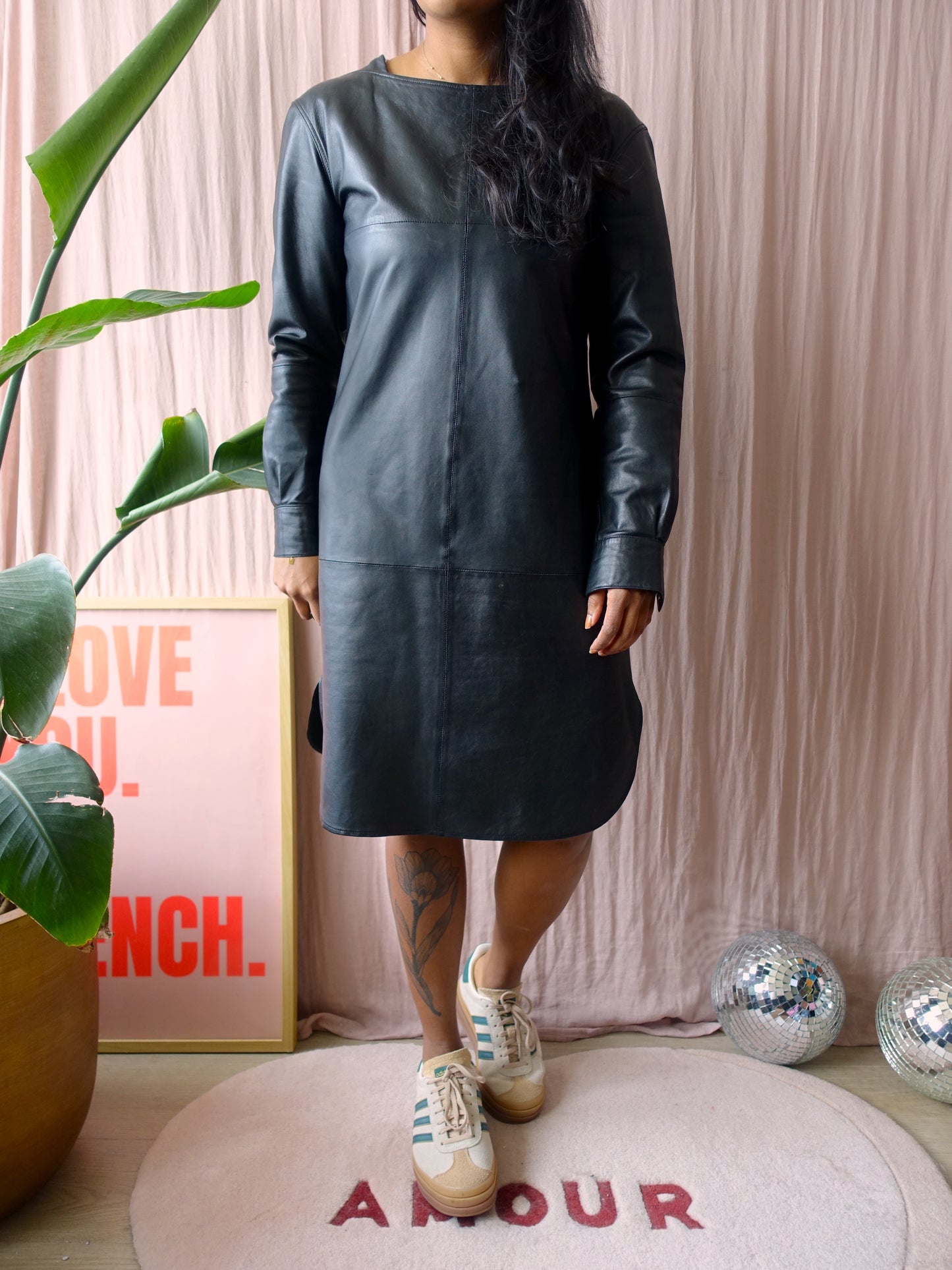 Closed lamslederen midi jurk zwart