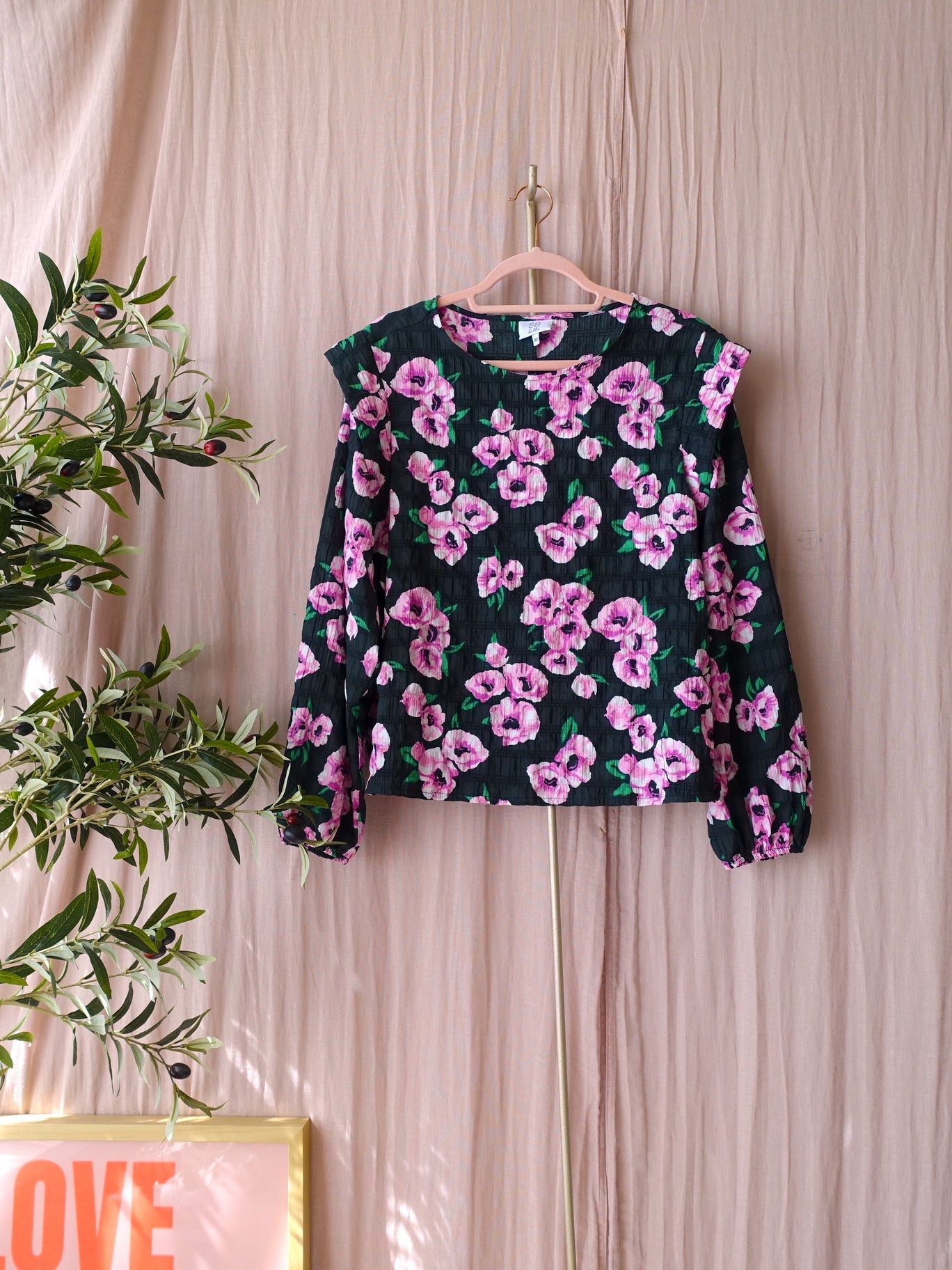 Coco Bella seersucker floral top forrest / pink