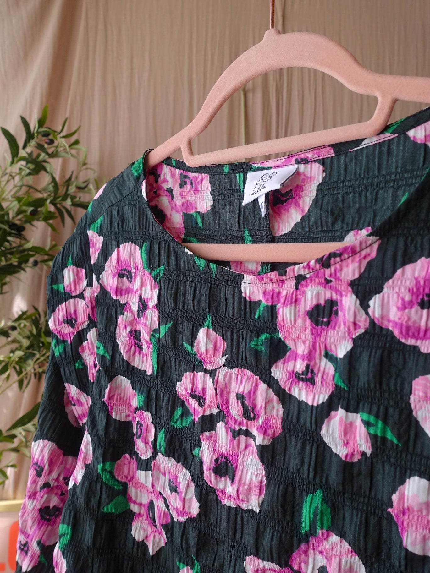 Coco Bella seersucker floral top forrest / pink