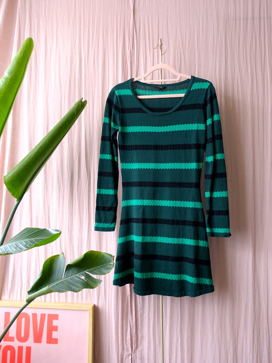 Given knitted viscose stretch jurkje green stripes
