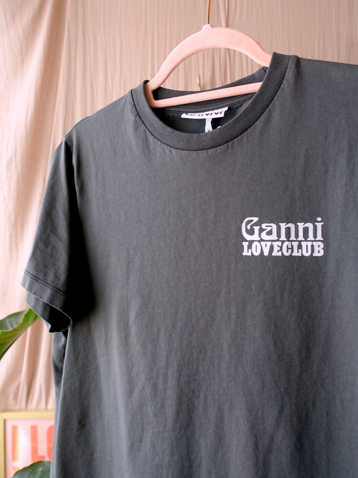 Ganni love club program backprint logo tee ash