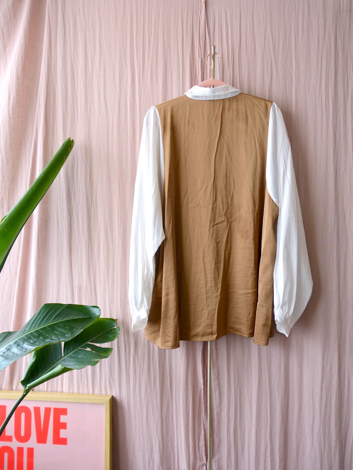 Eksept classy embroidered blouse camel / wit
