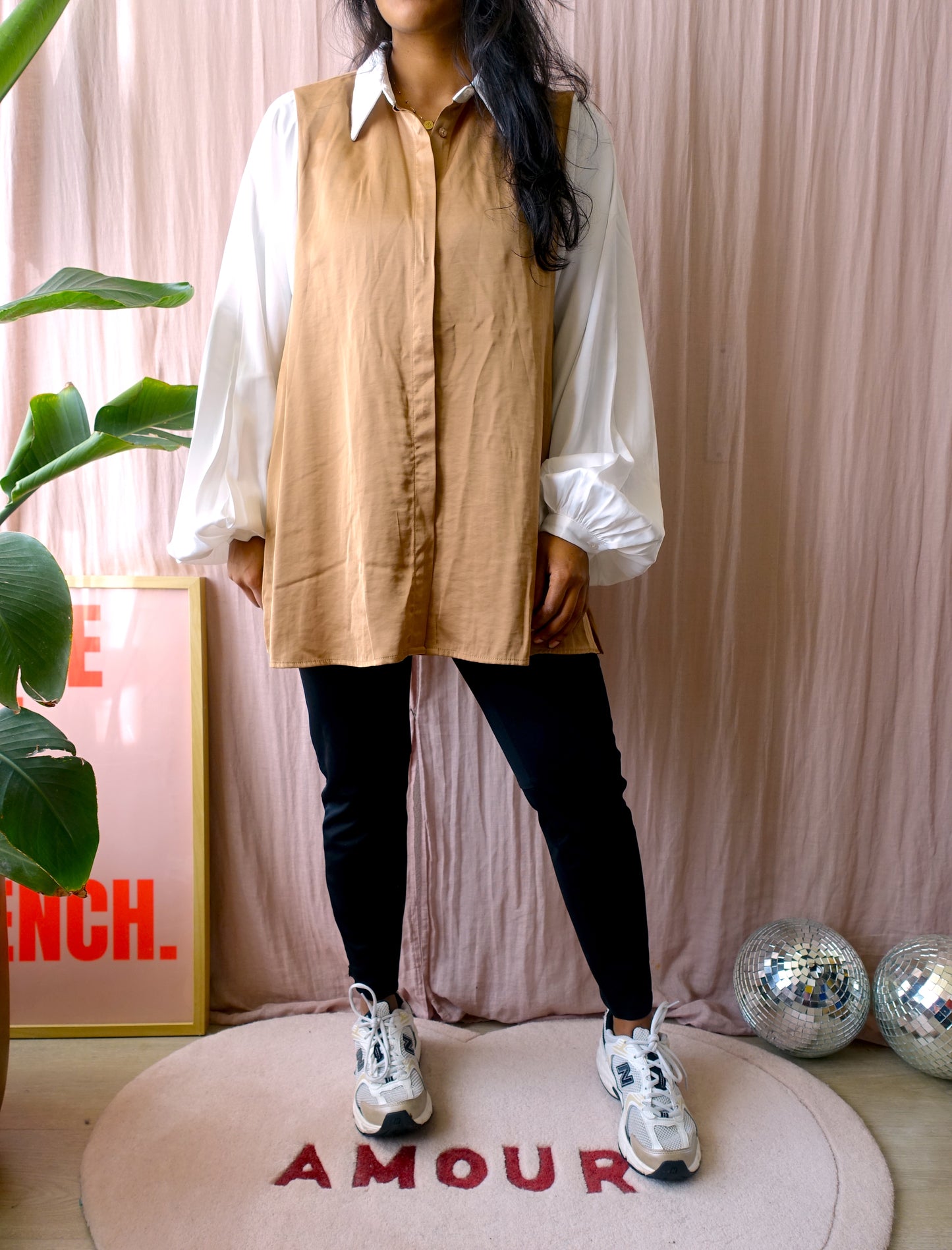 Eksept classy embroidered blouse camel / wit