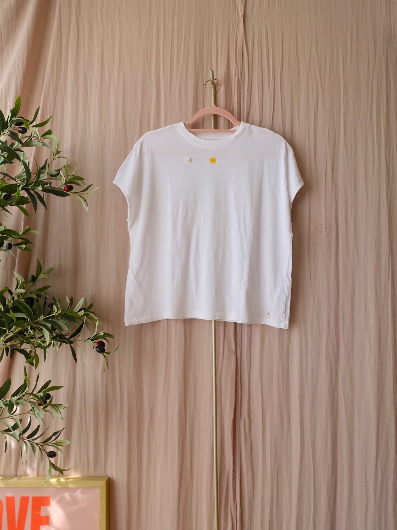 Des Petit Hauts jizi sun tee wit