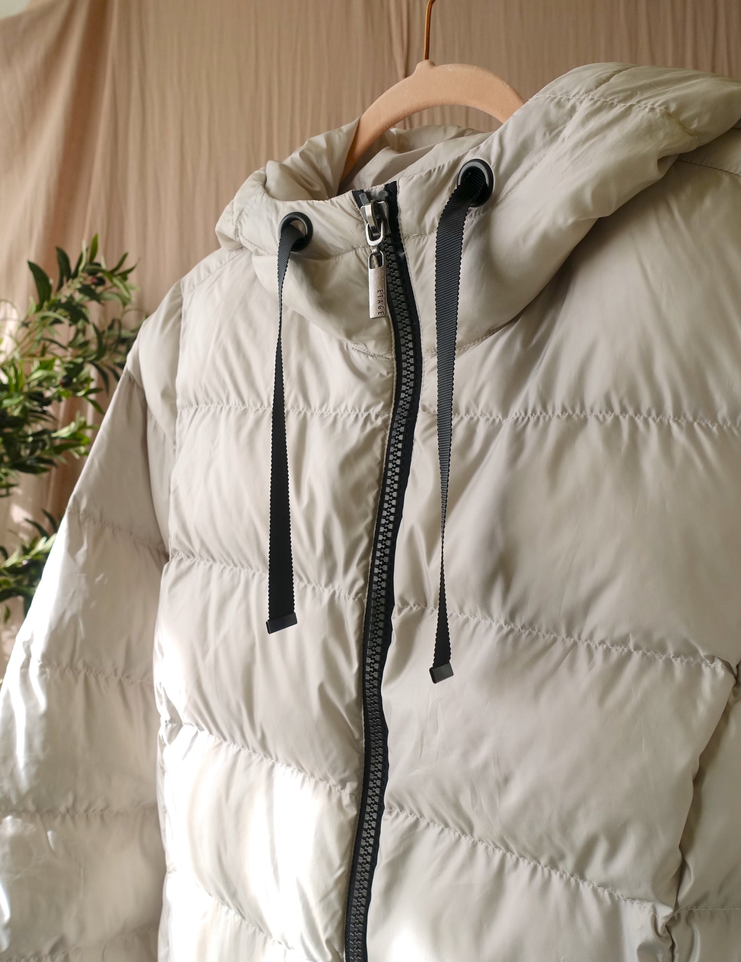 Etage Denmark recycled down wind jacket ecru