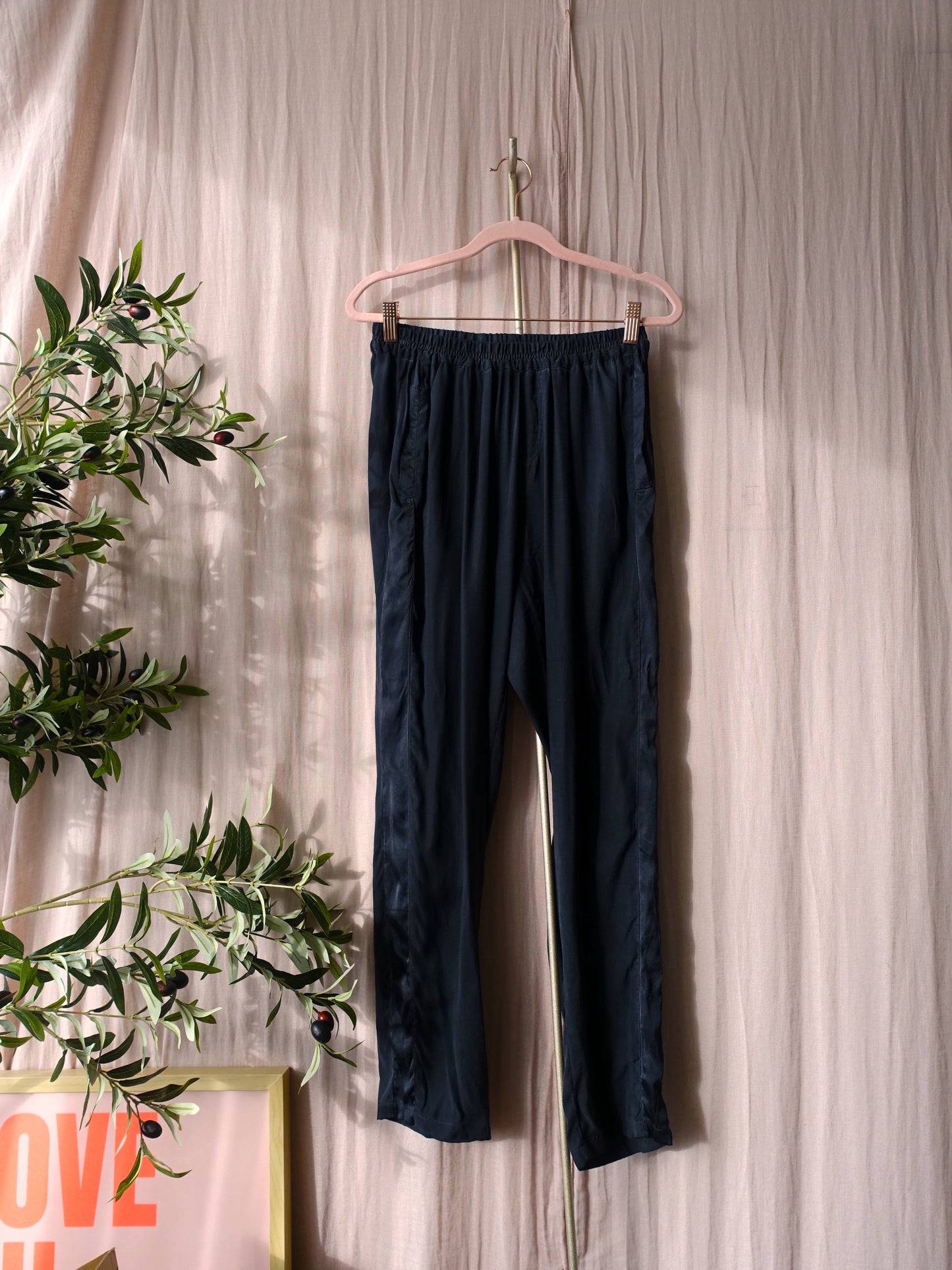 Femmes du Sud silk tapered pantalon zwart