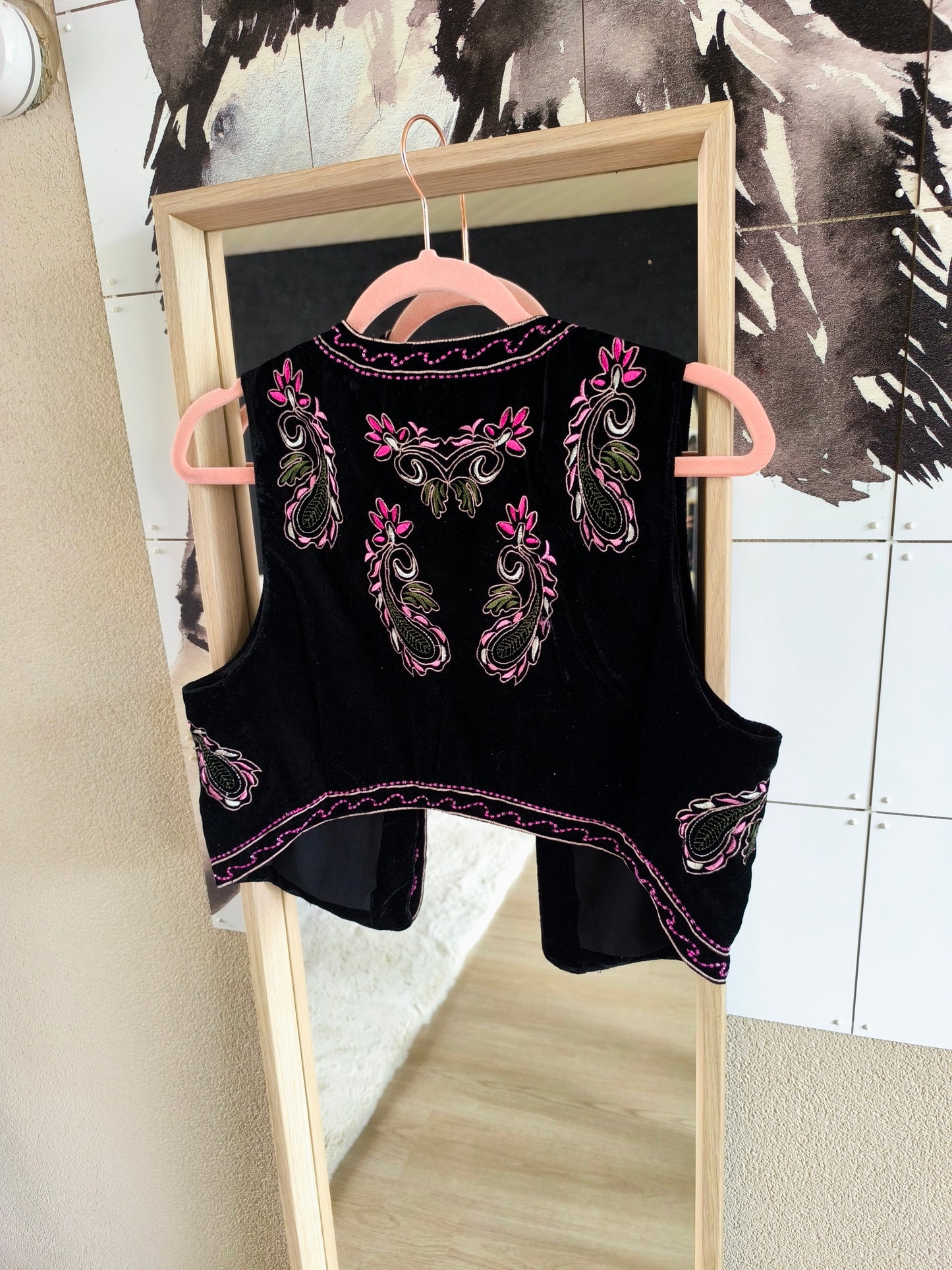Costes velvet embroidered gilet zwart