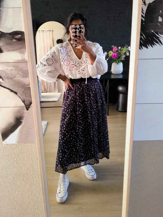 GRATIS BIJ BESTEDING V.A. €100 - Pennyblack perforated hearts print midi rok