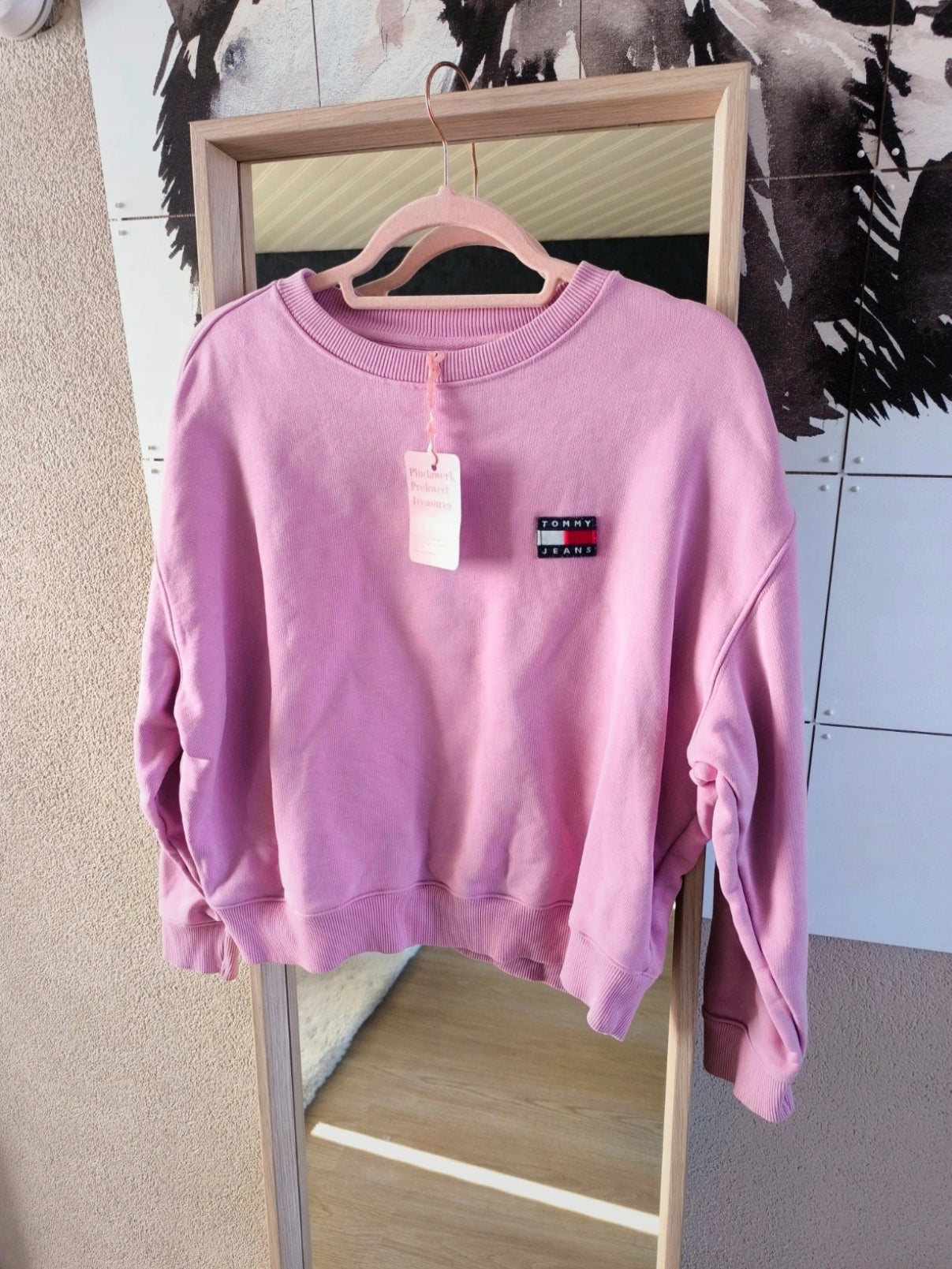 Tommy Jeans boxy fit sweater flamingo