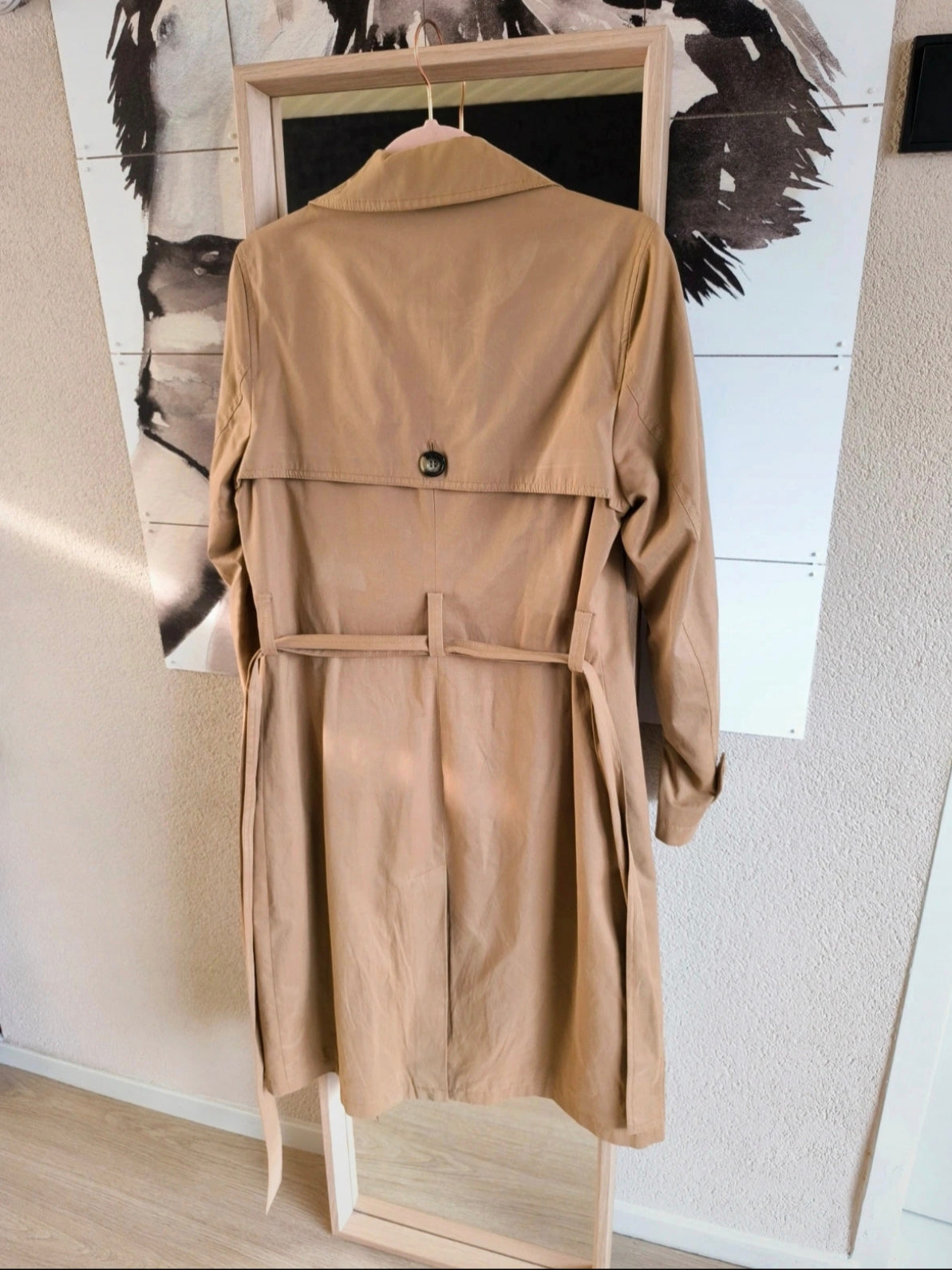 Steps the camel trenchcoat
