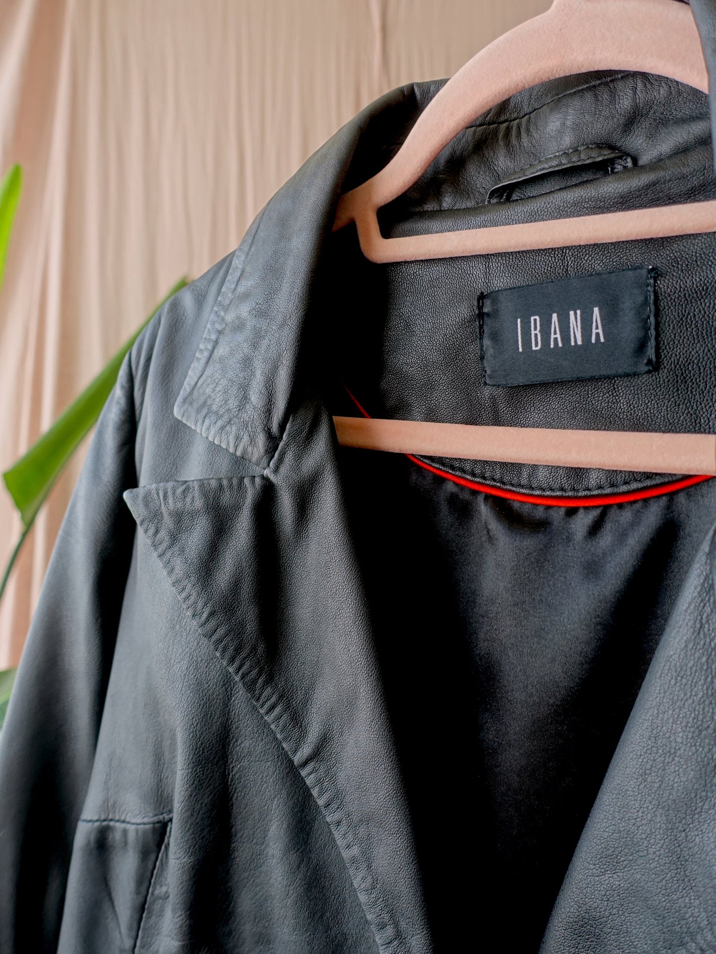 Ibana oversized leather blazer zwart