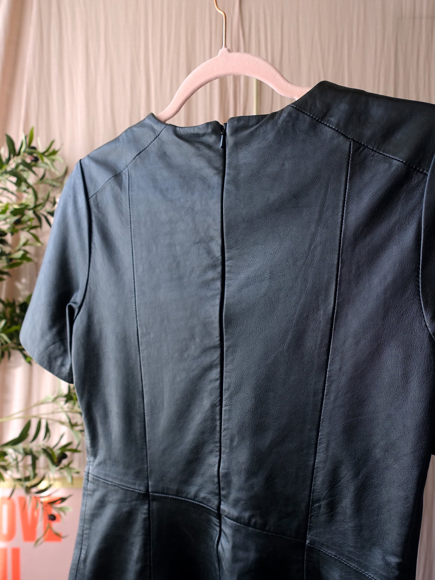 Ibana short sleeve leather dress black