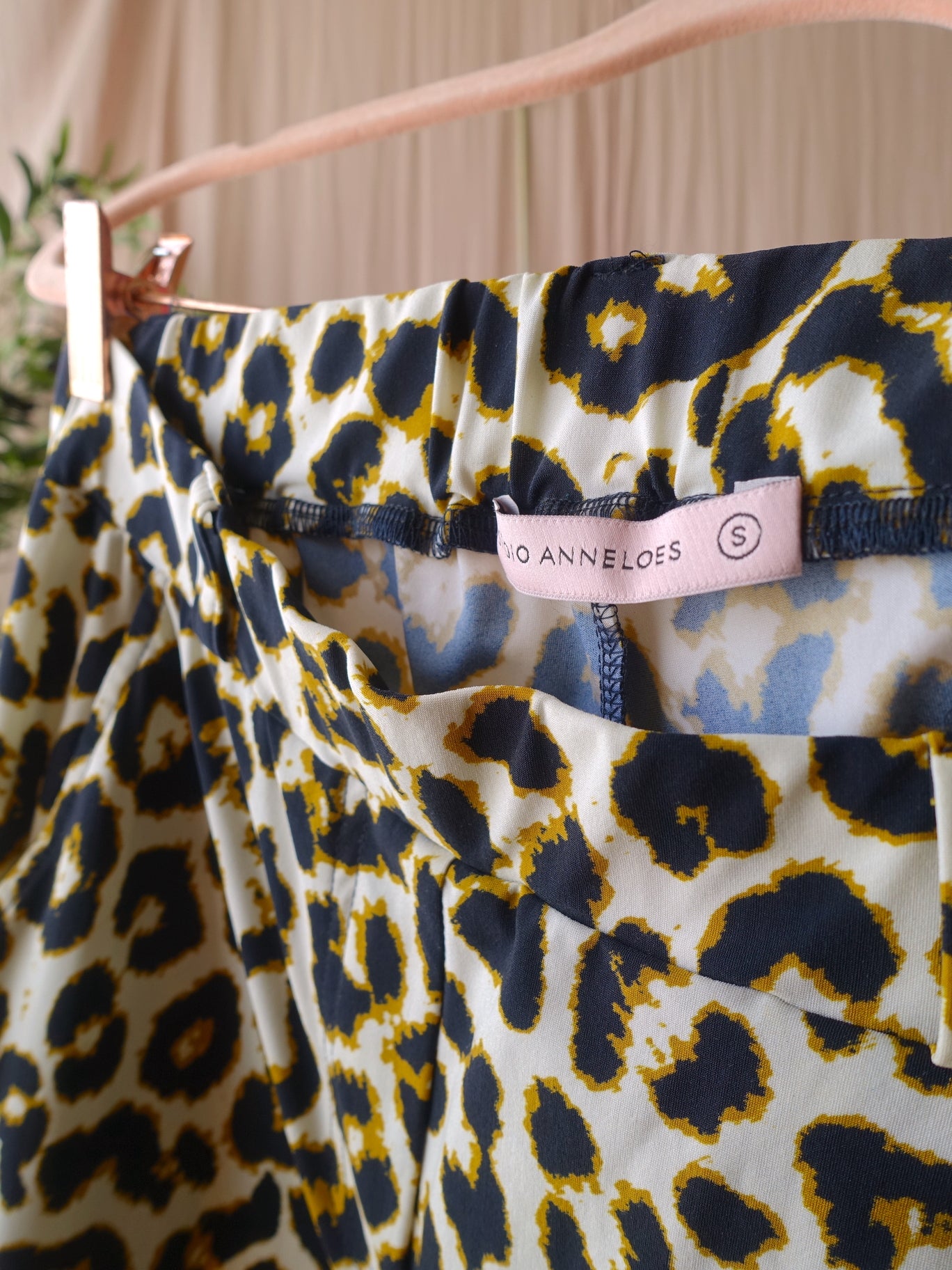 Studio Anneloes travel quality leopard trousers