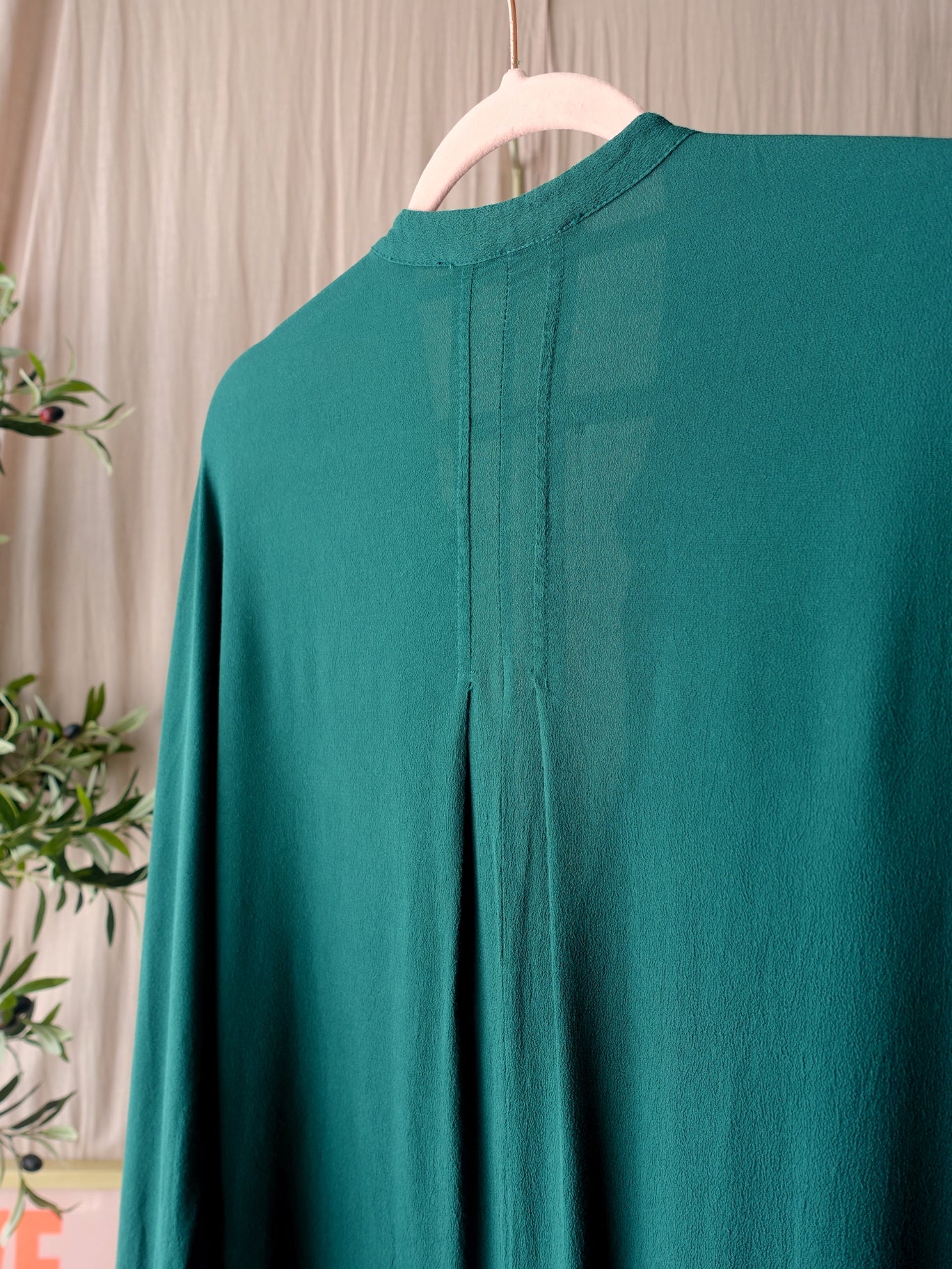 La Fée Maraboutée batwing top posy green