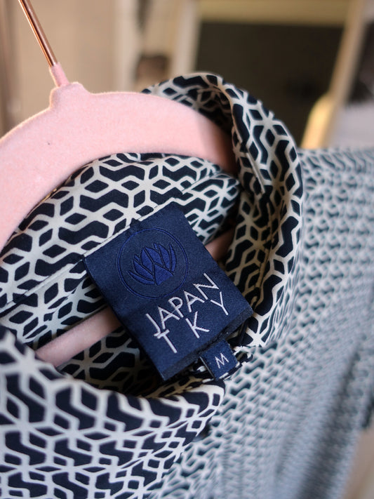 Japan TKY premium travel quality graphic print blouse