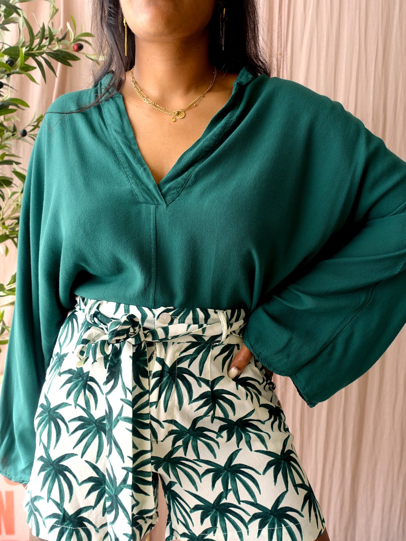 La Fée Maraboutée batwing top posy green