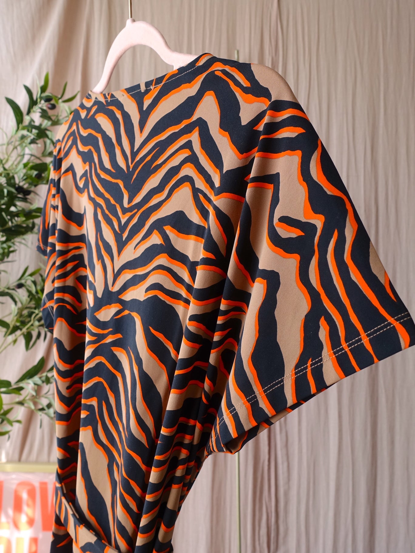 Lady Day travelstof eden zebra sunrise jurk