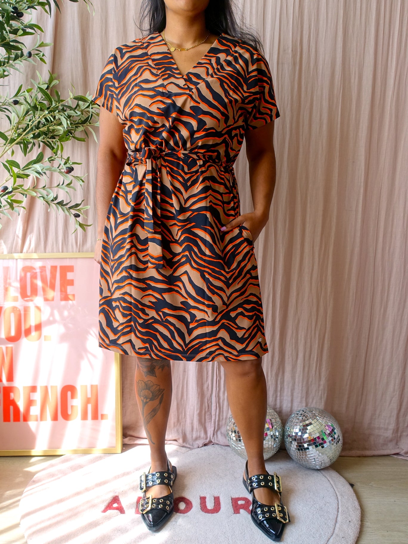 Lady Day travelstof eden zebra sunrise jurk