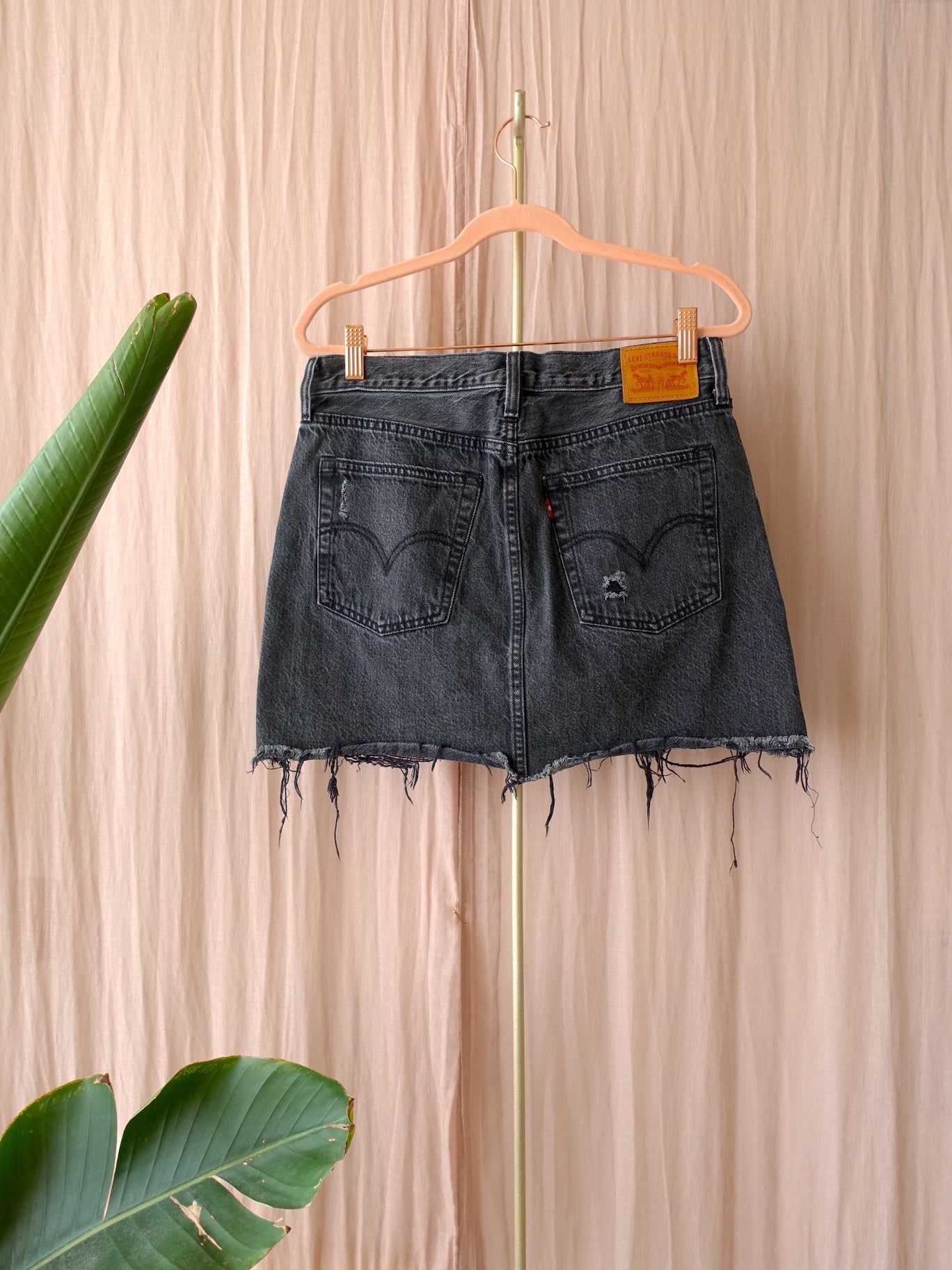 Levi's deconstructed denim skirt antraciet