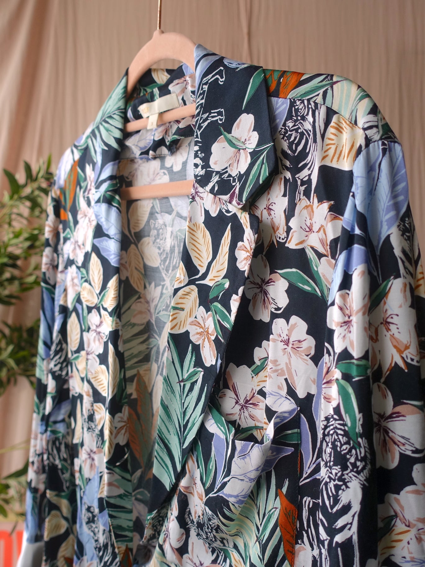 Maje cioni jungle print satin blazer shirt