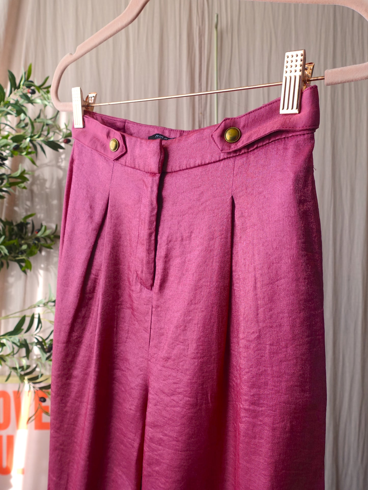 Nikkie high shiny wide leg raspberry pink