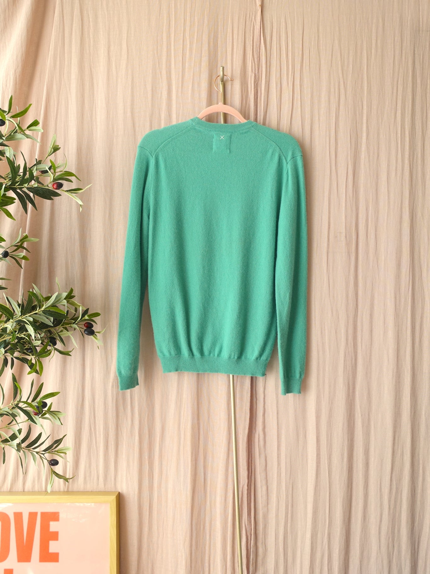 People's Republic Of Cashmere women's fitted roundneck spearmint