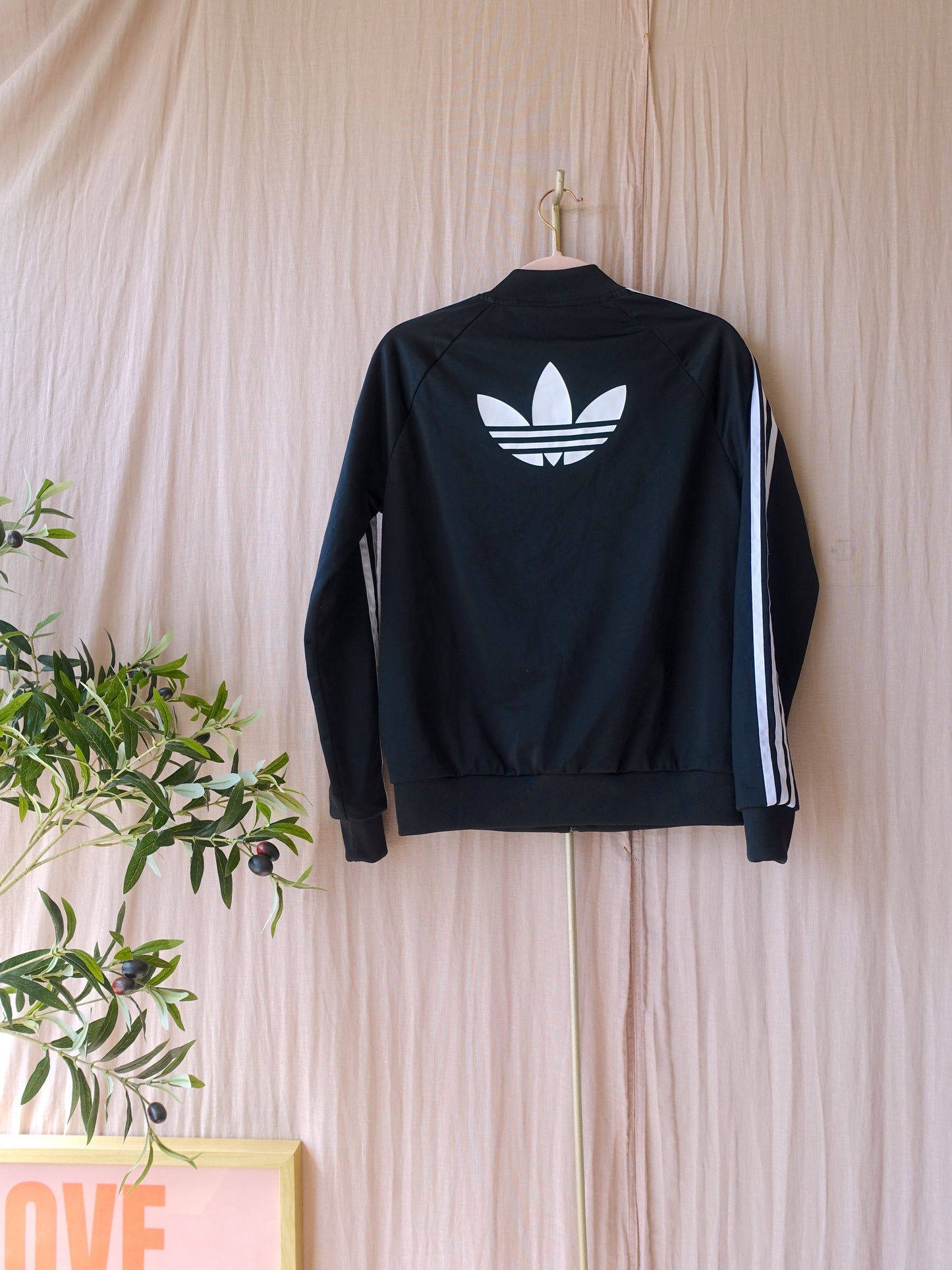 Adidas Firebird slim back print jacket zwart