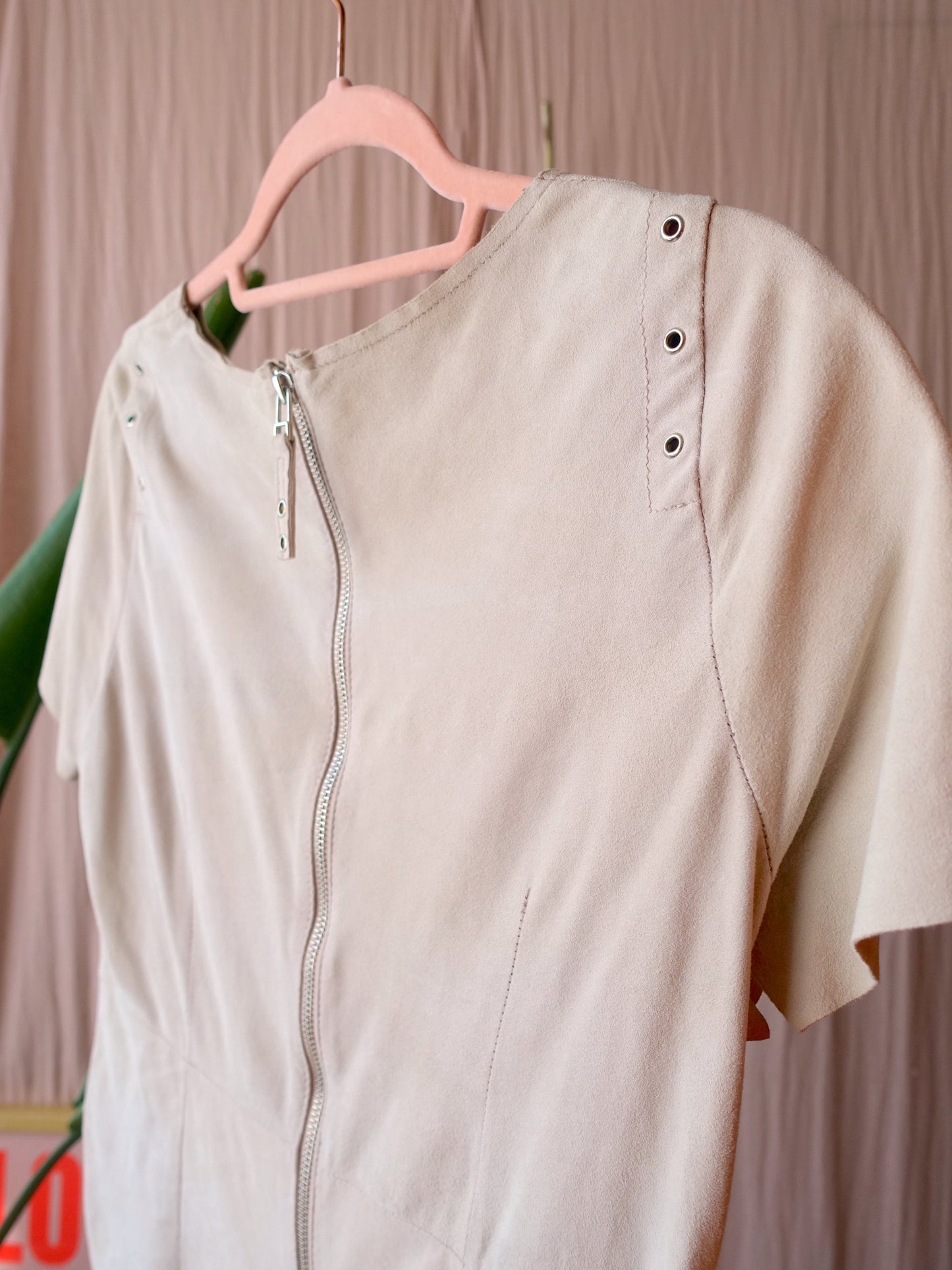 Onstage leather zip top beige