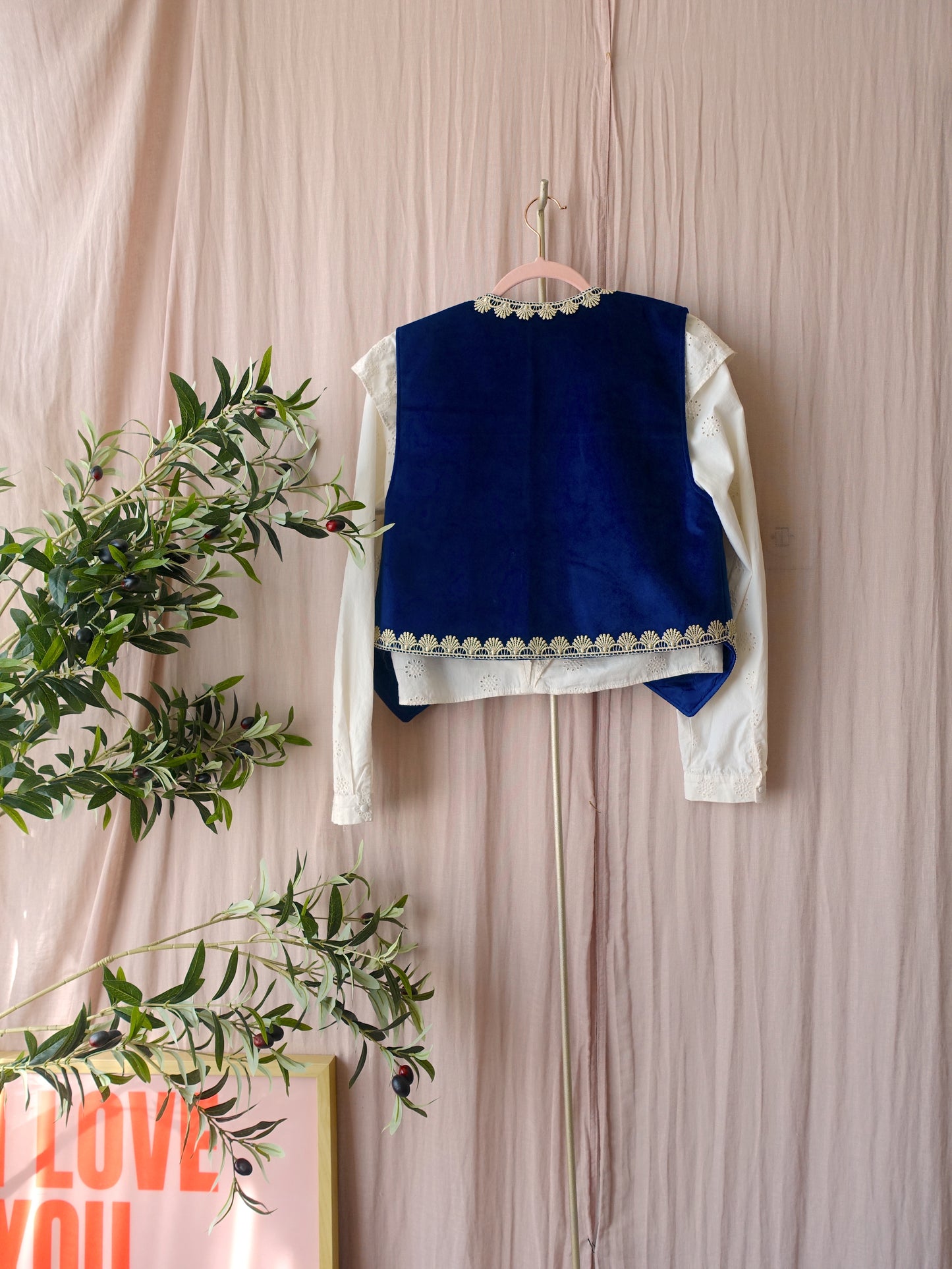 Poppy the Label velvet gilet emerald
