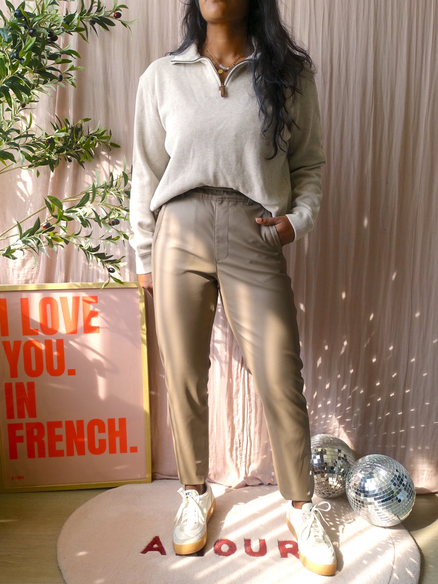 Knit-ted vegan leather slim fit pants taupe