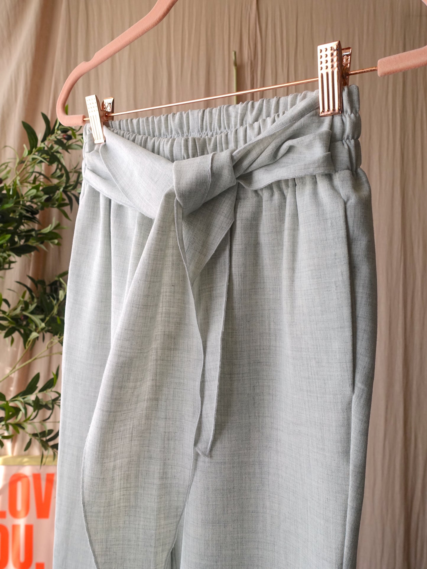 Ruby Tuesday high waist bowtie pants light grey