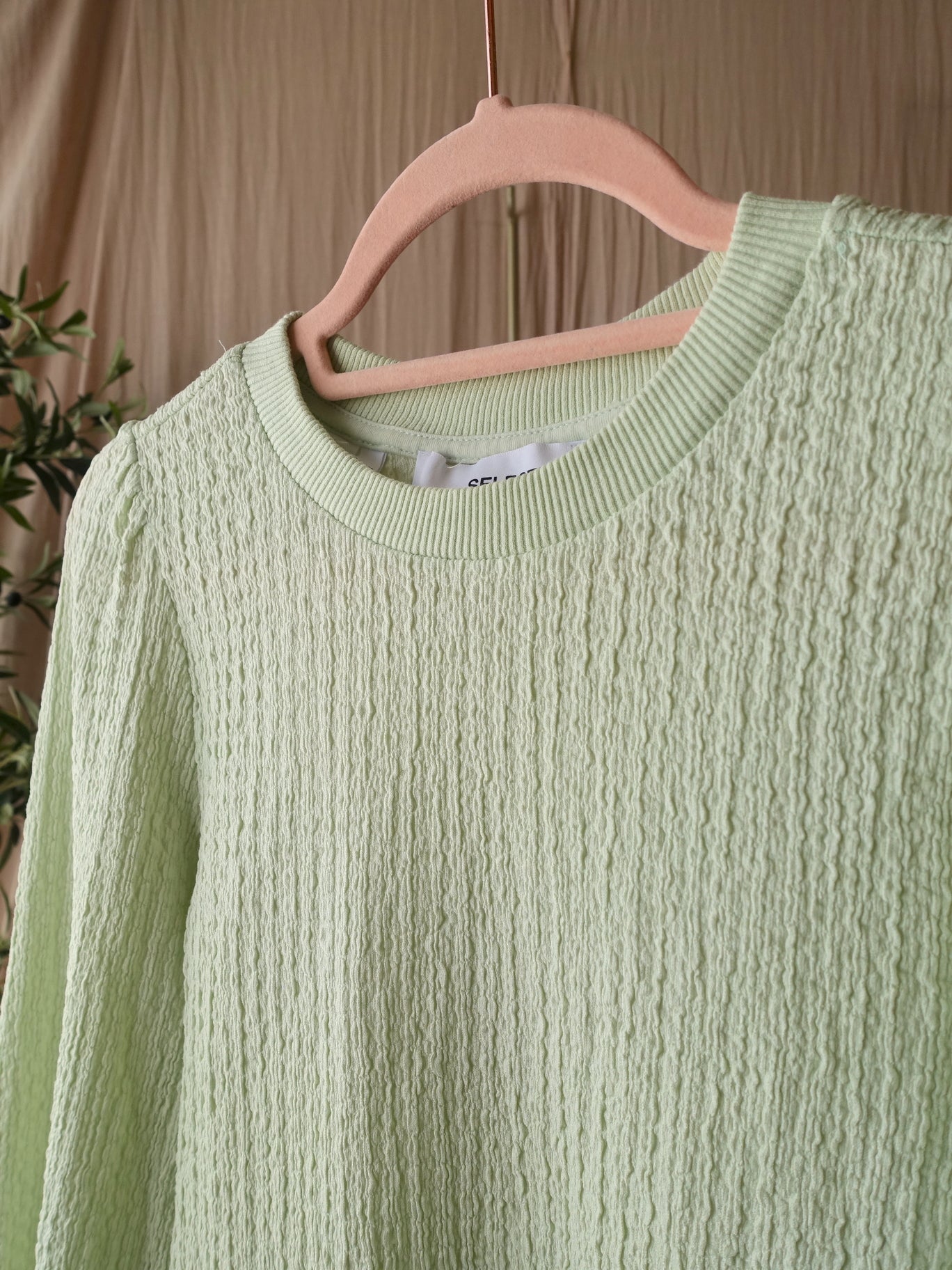 Selected Femme structured puff sleeve top pastel green