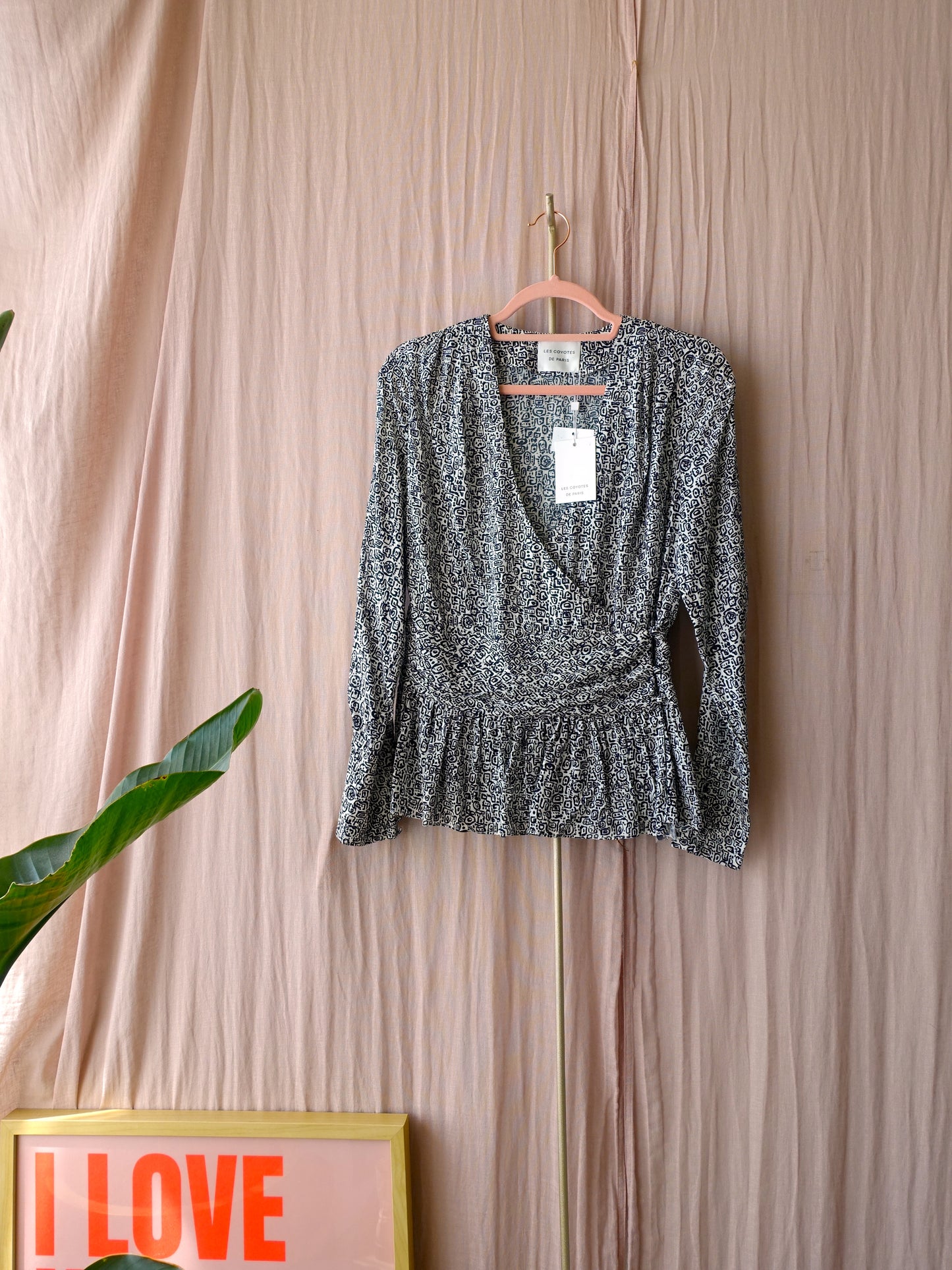 Les Coyotes De Paris mali wrap over top