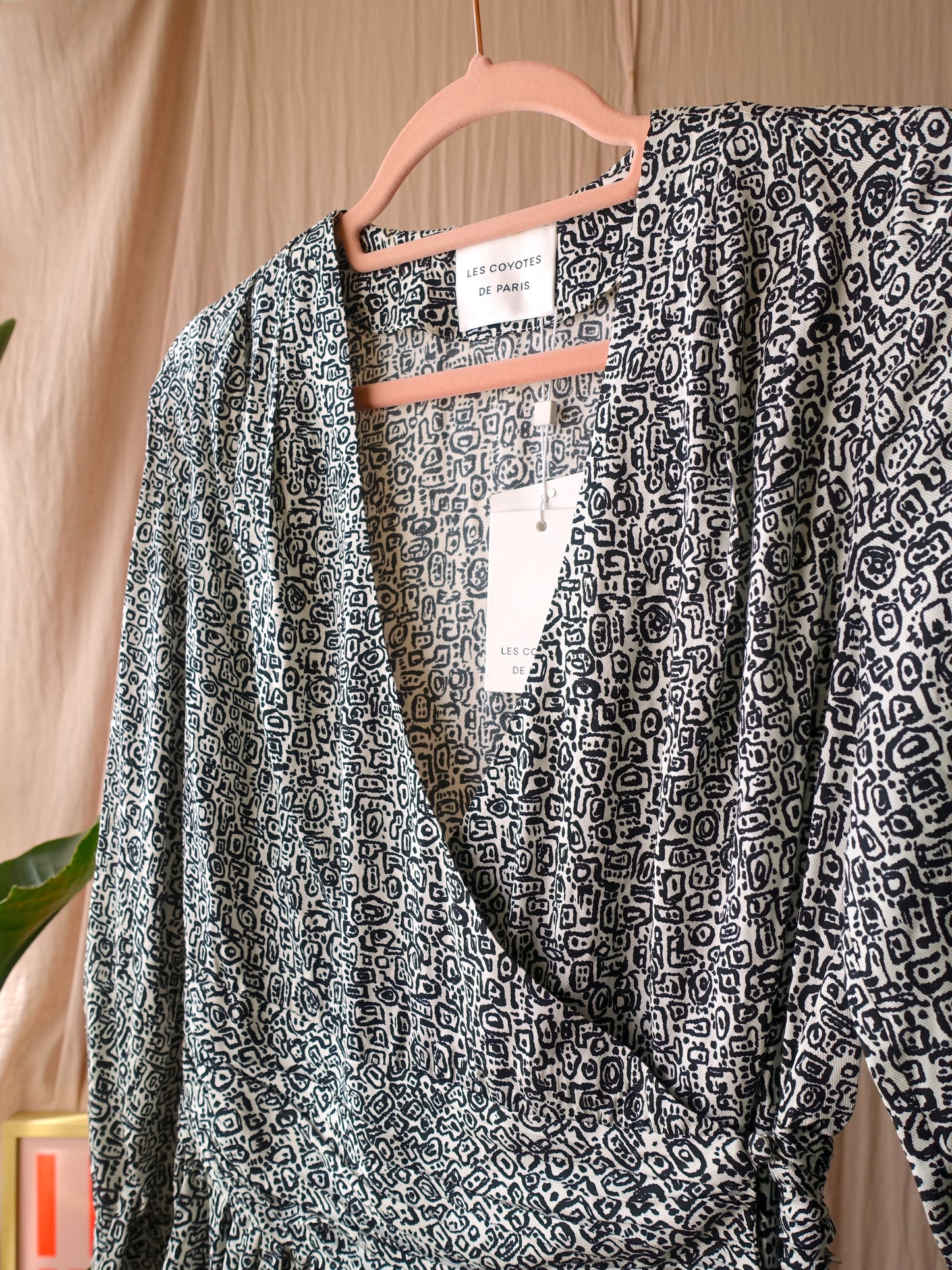 Les Coyotes De Paris mali wrap over top