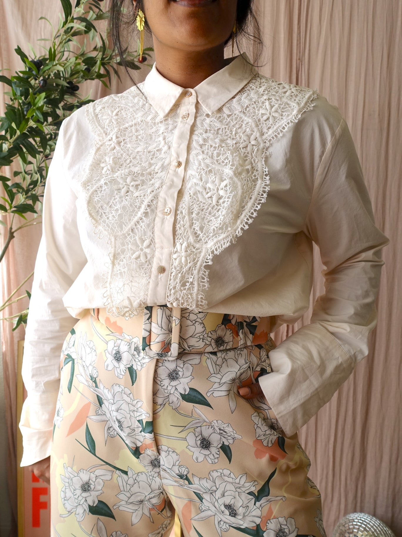 Summum cropped embroidered lace top creme