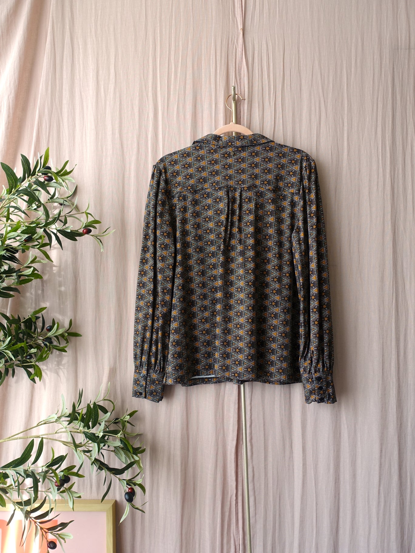 Tramontana travel quality graphic print top