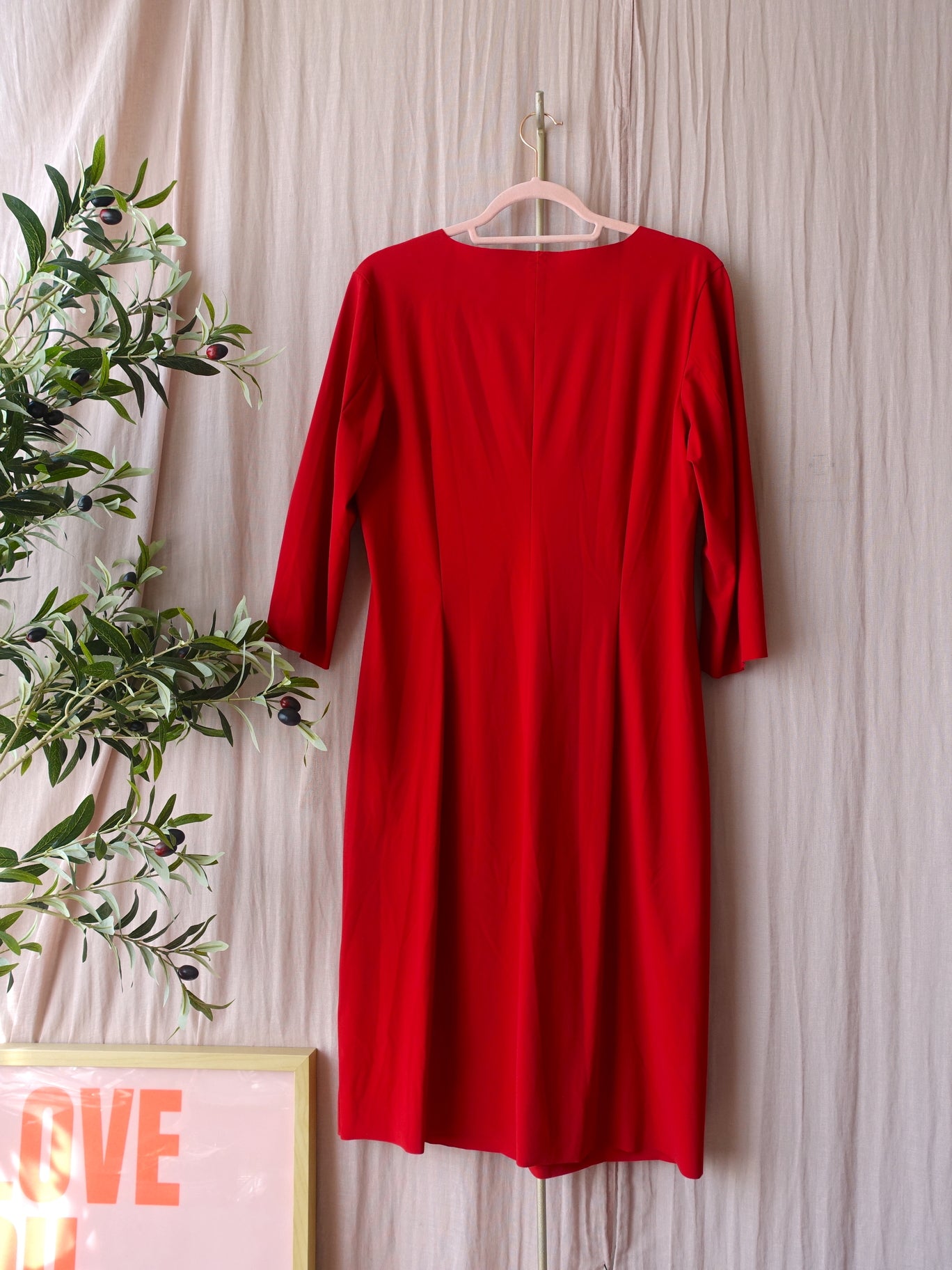 TRVL DRSS by Zenggi classic midi round neck jurk