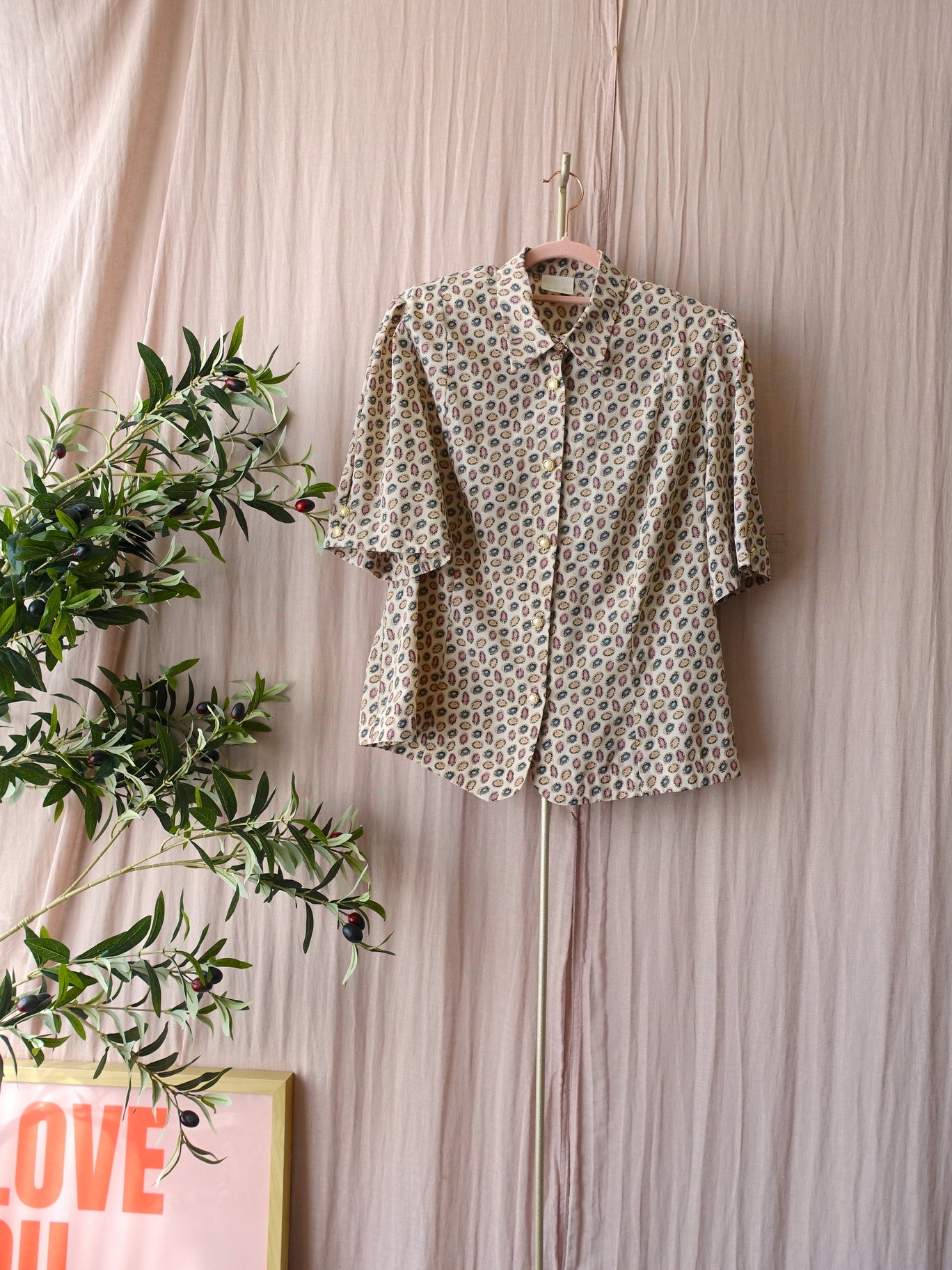 The Vintage pastel paisley shirt