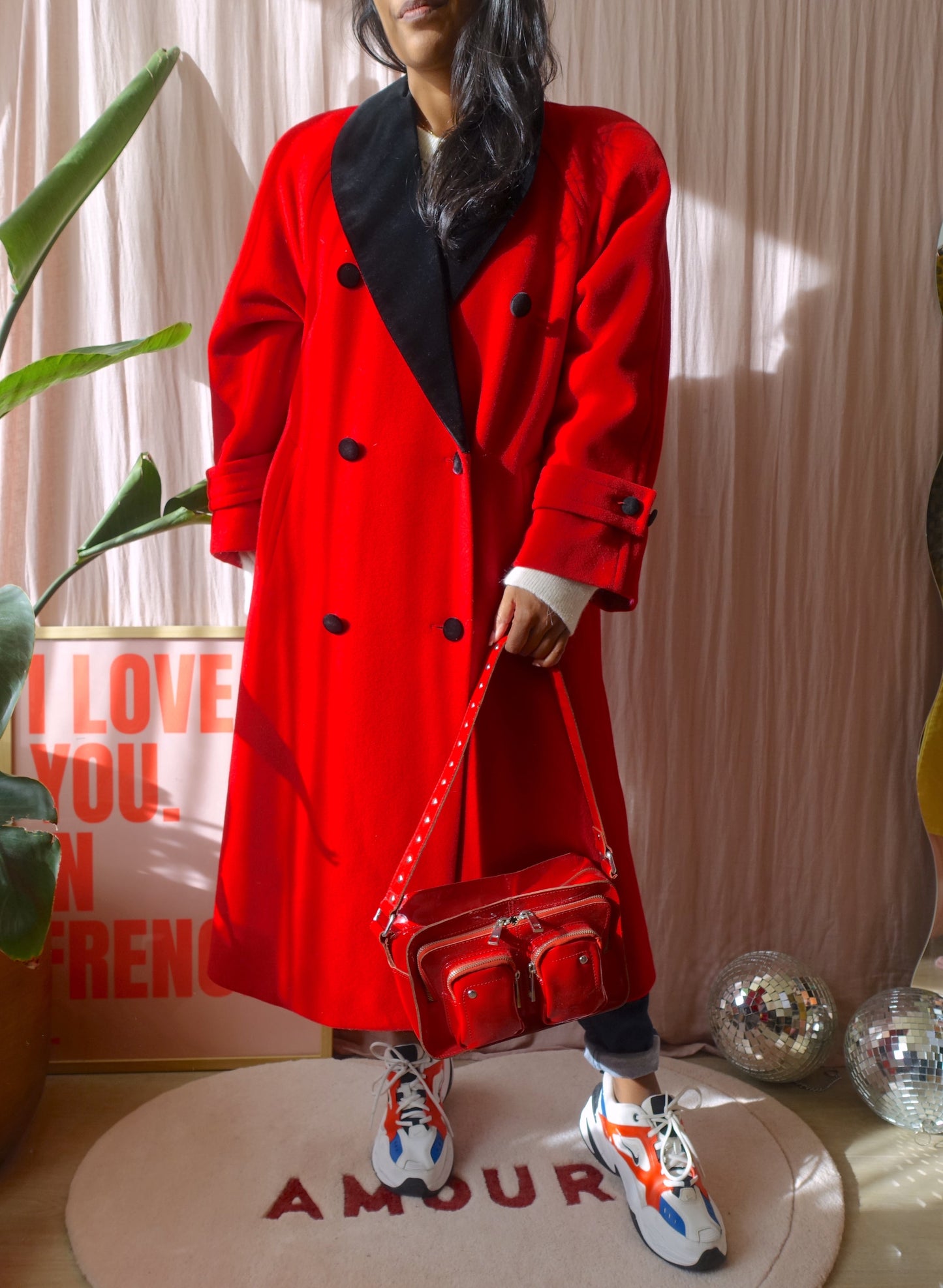 Núnoo Ellie patent red lacquer