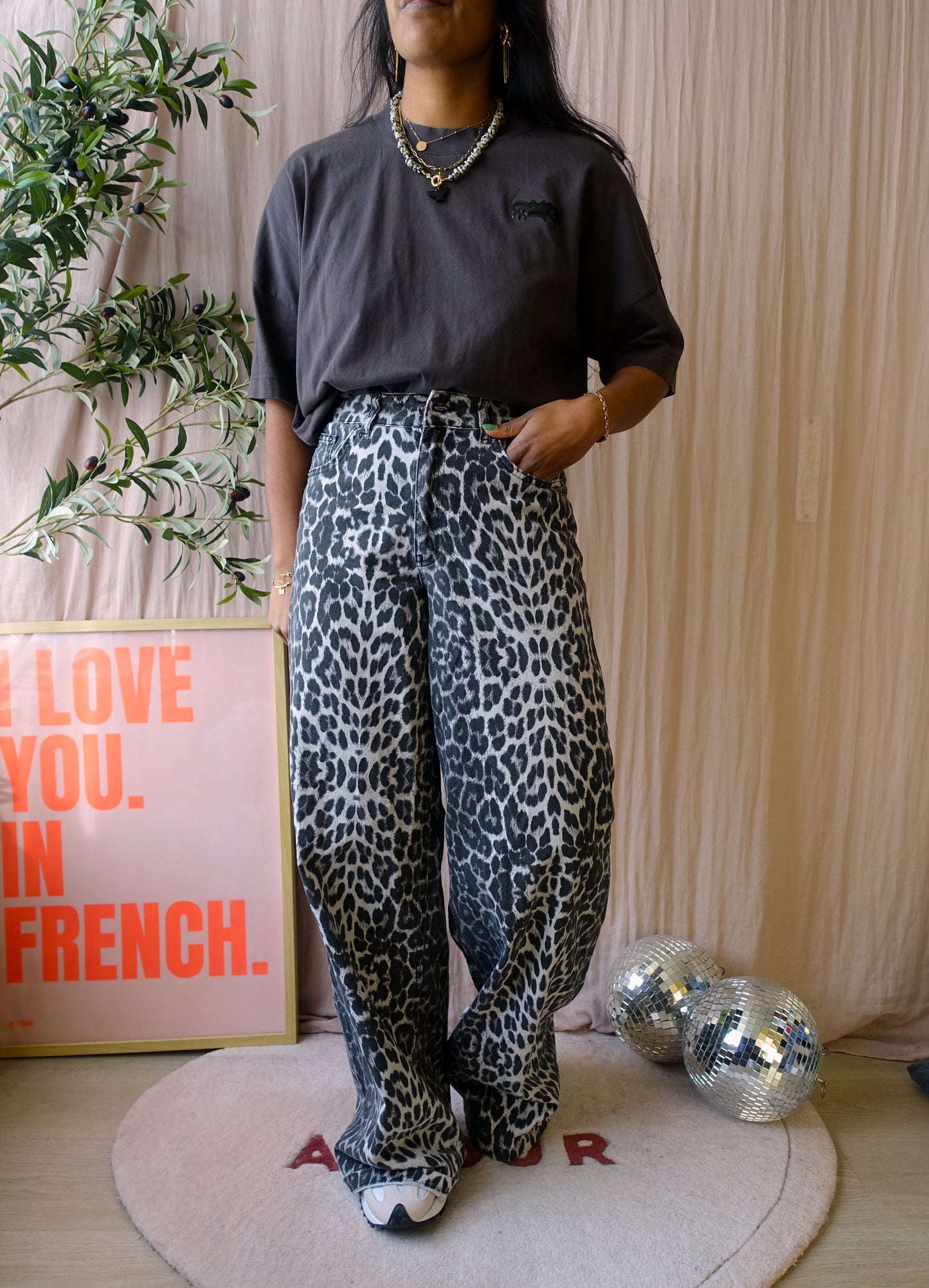 Zoe Karssen vintage fit bat artwork tee graphite grey